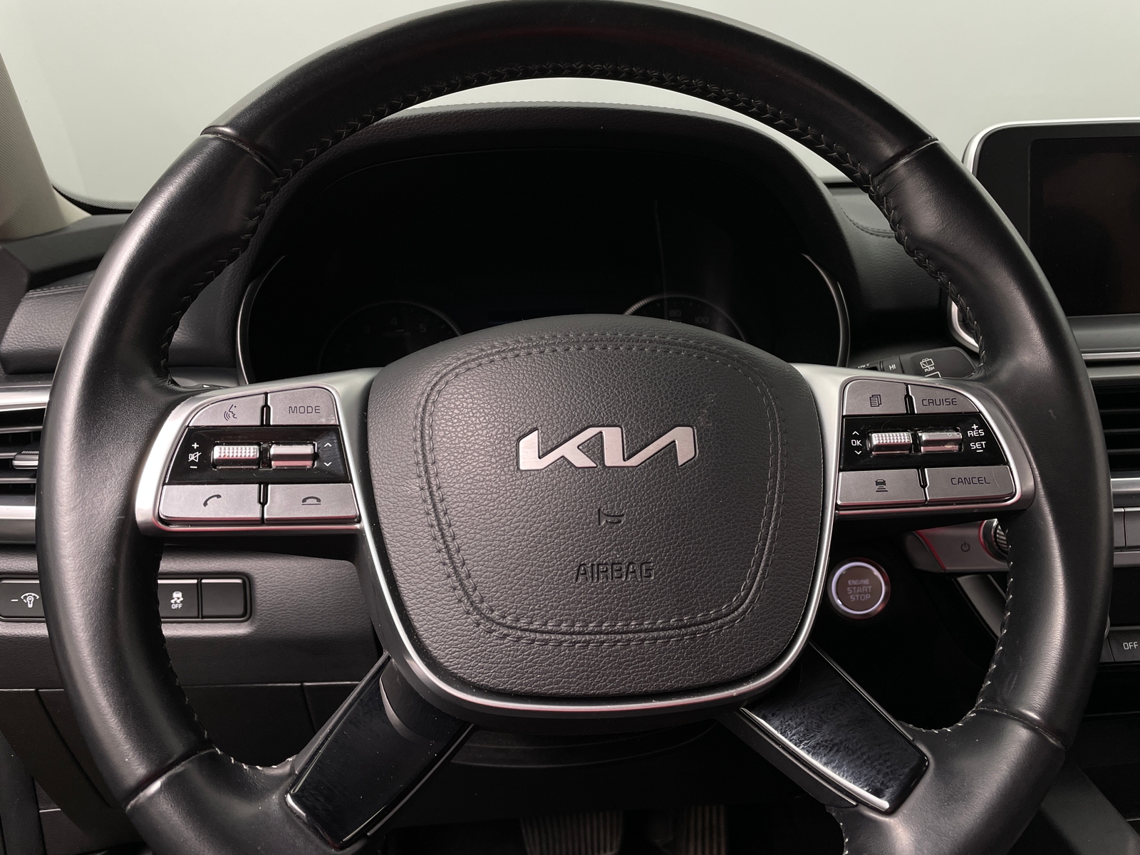 Thumbnail: 2022 Kia Telluride - 4