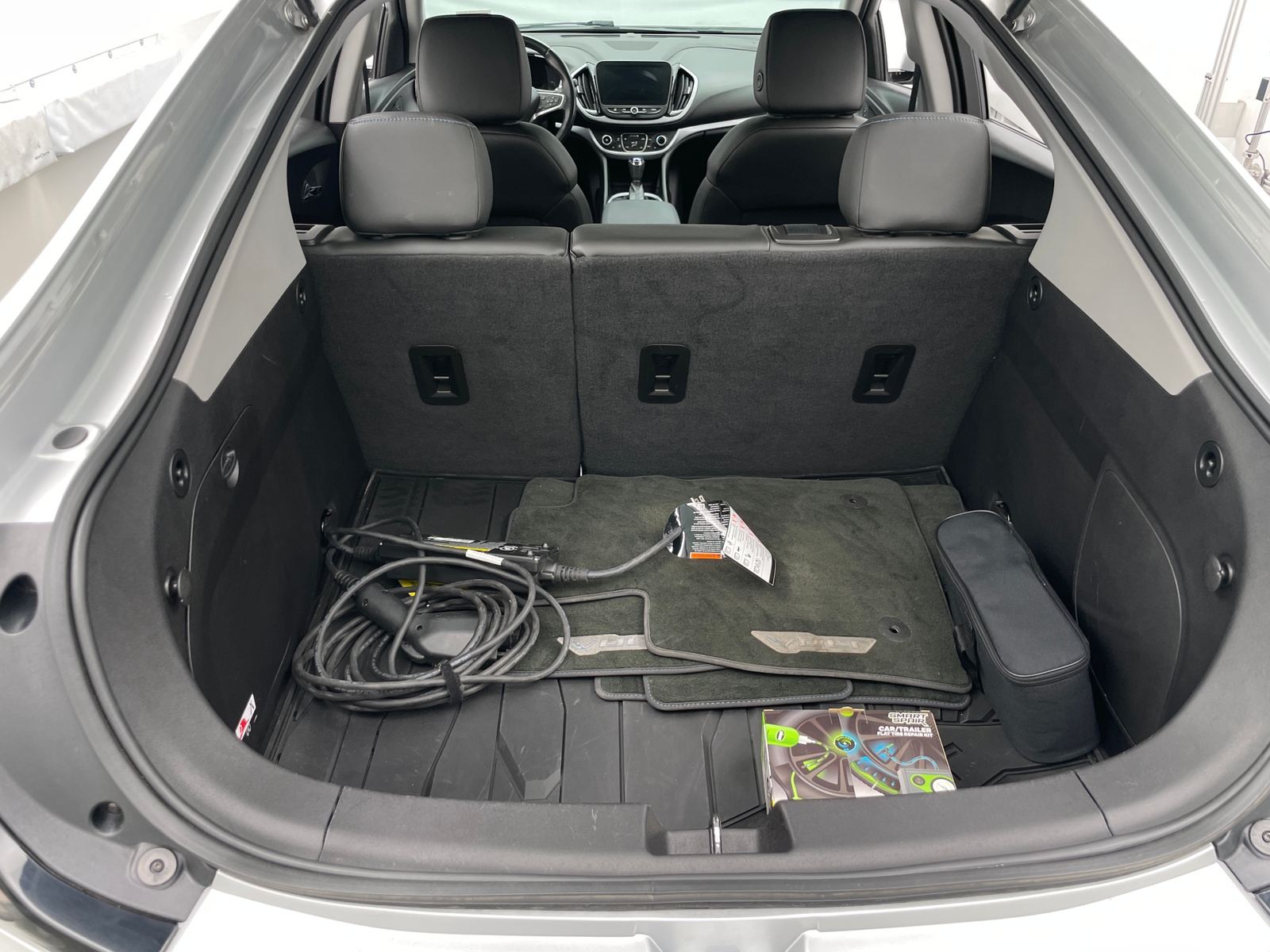 Thumbnail: 2018 Chevrolet Volt - 6