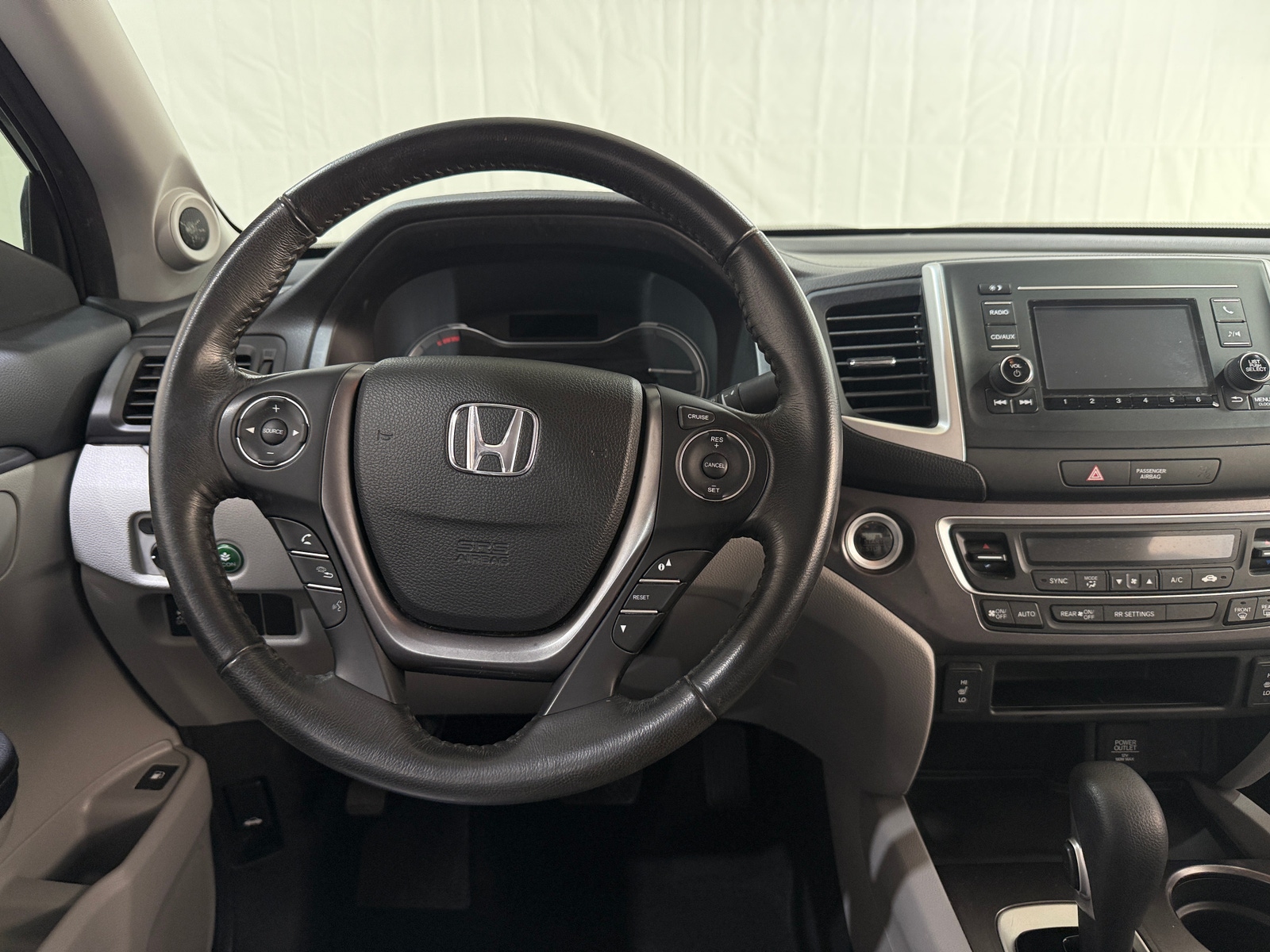Thumbnail: 2017 Honda Ridgeline - 4