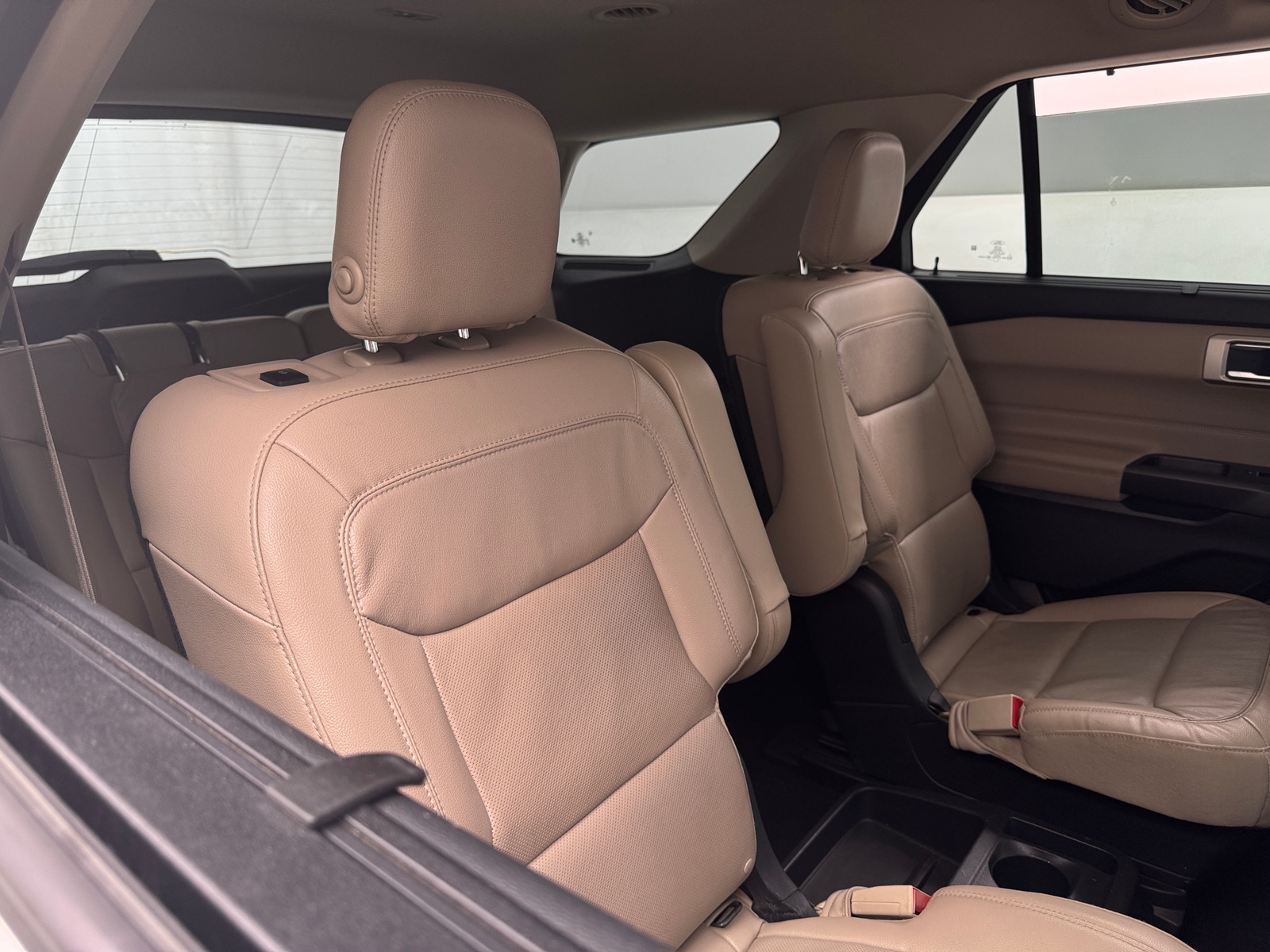 Thumbnail: 2020 Ford Explorer - 5