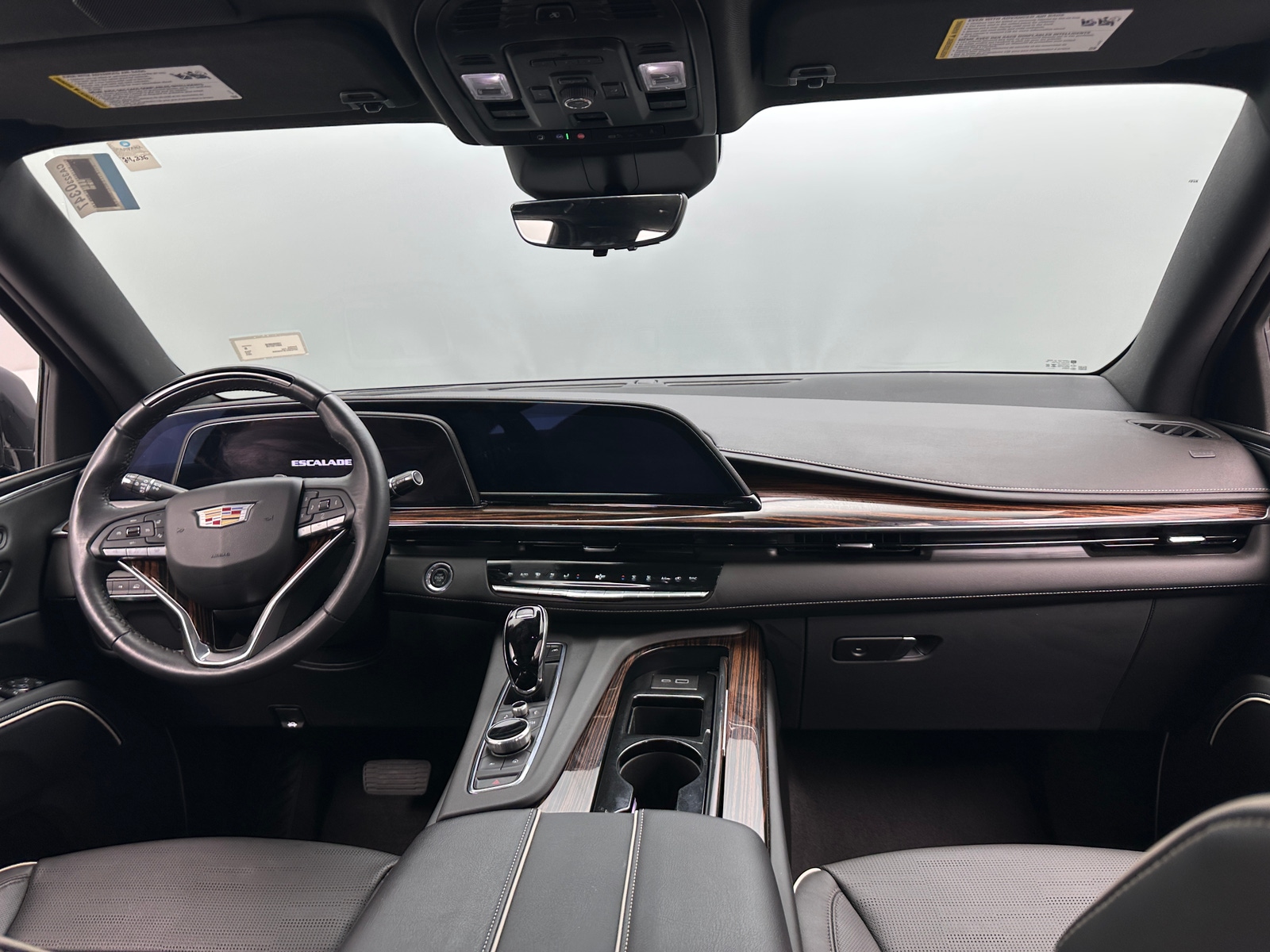 Thumbnail: 2023 Cadillac Escalade - 3