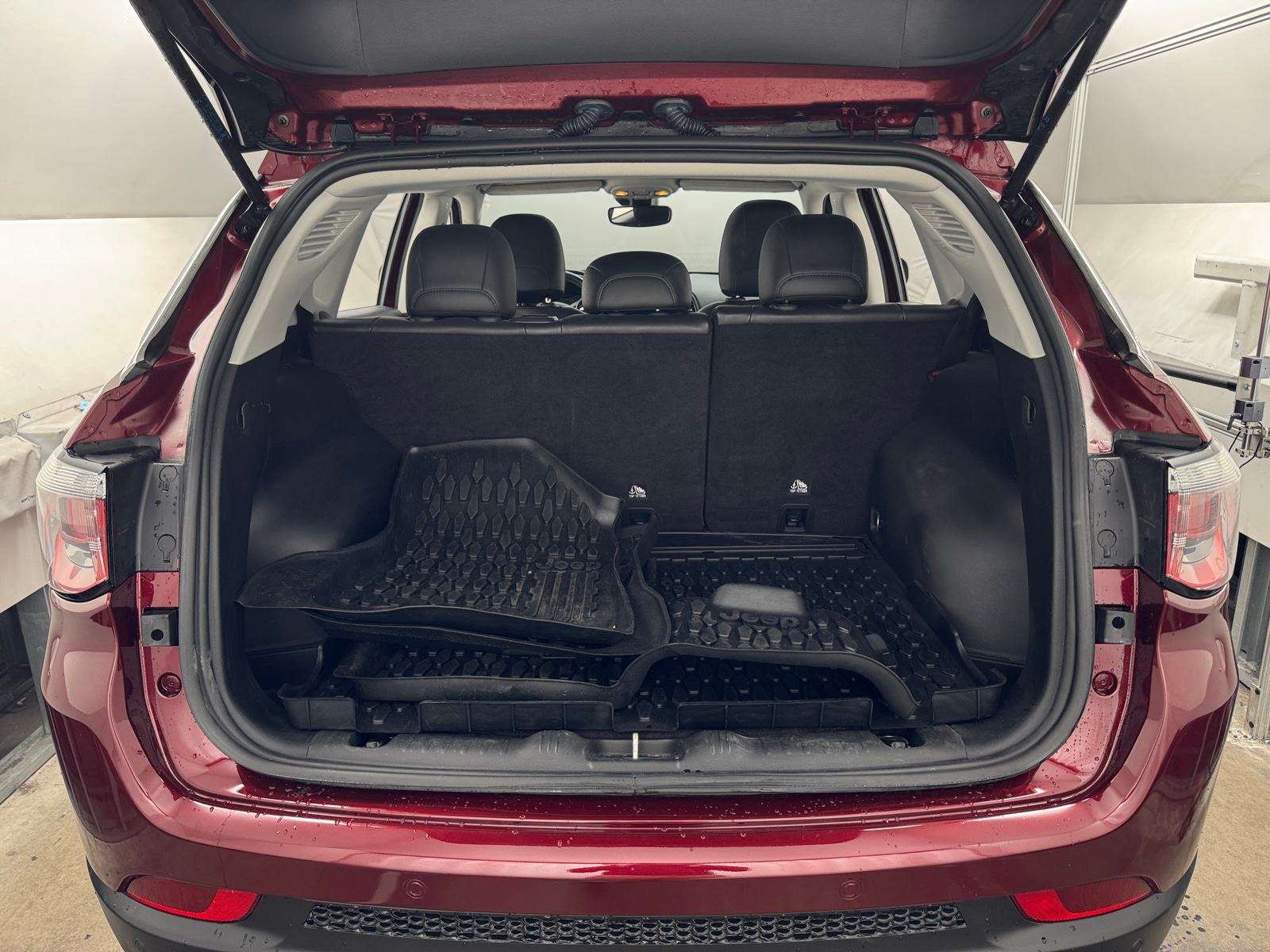 Thumbnail: 2020 Jeep Compass - 7