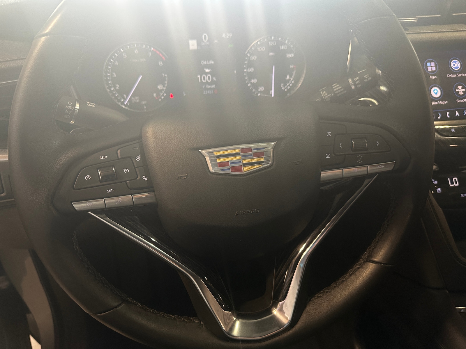 Thumbnail: 2025 Cadillac XT6 - 4