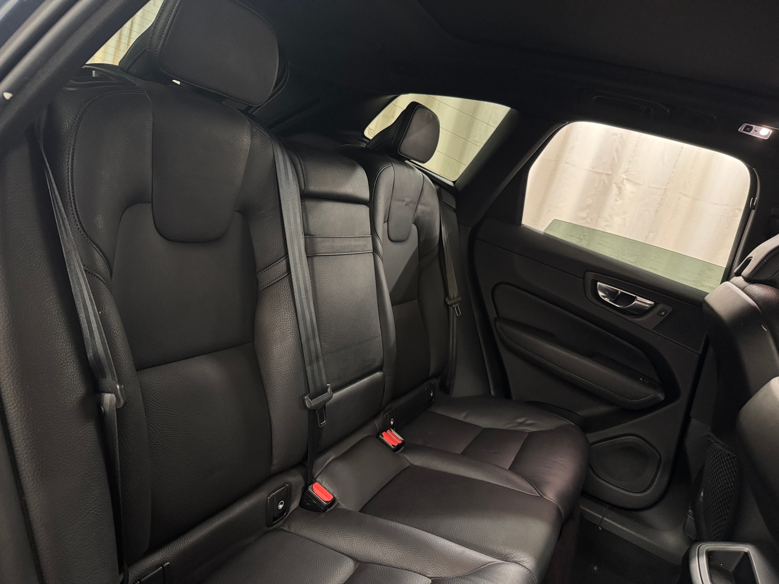 Thumbnail: 2020 Volvo XC60 - 5