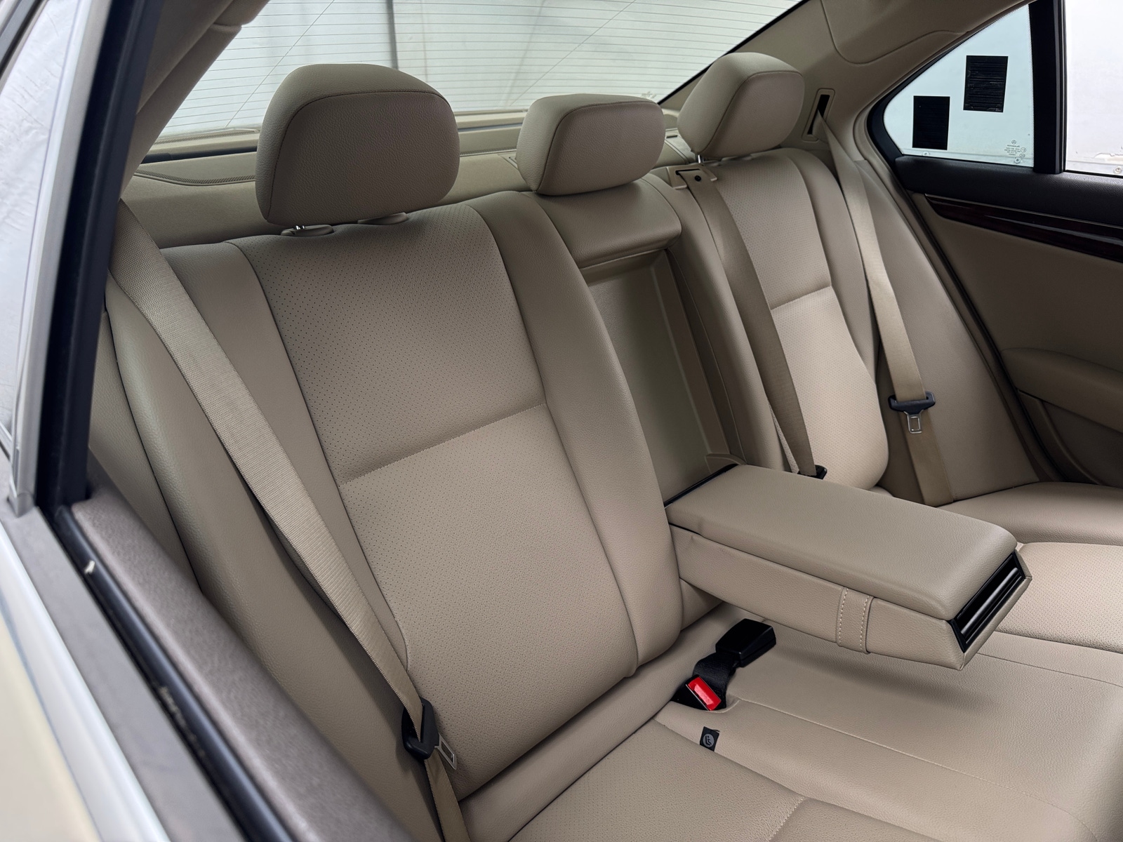 Thumbnail: 2011 Mercedes-Benz C-Class - 5