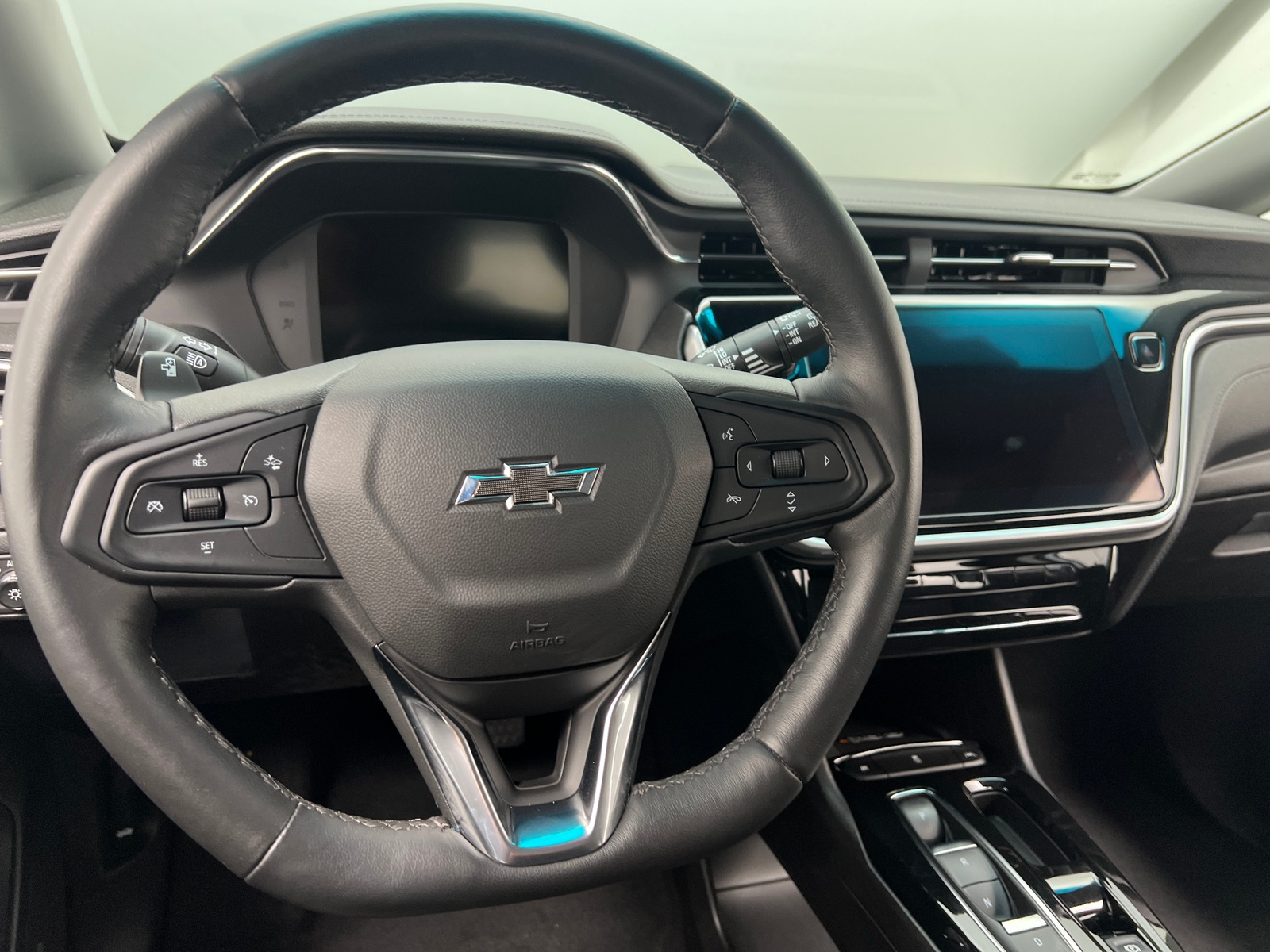 Thumbnail: 2023 Chevrolet Bolt EV - 4