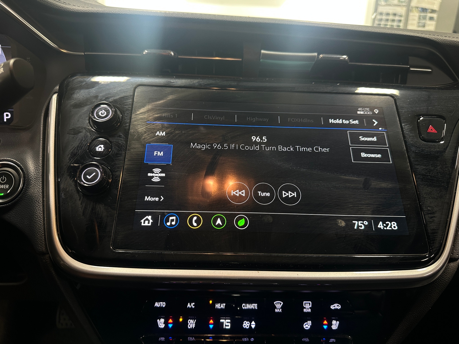 Thumbnail: 2023 Chevrolet Bolt EUV - 3