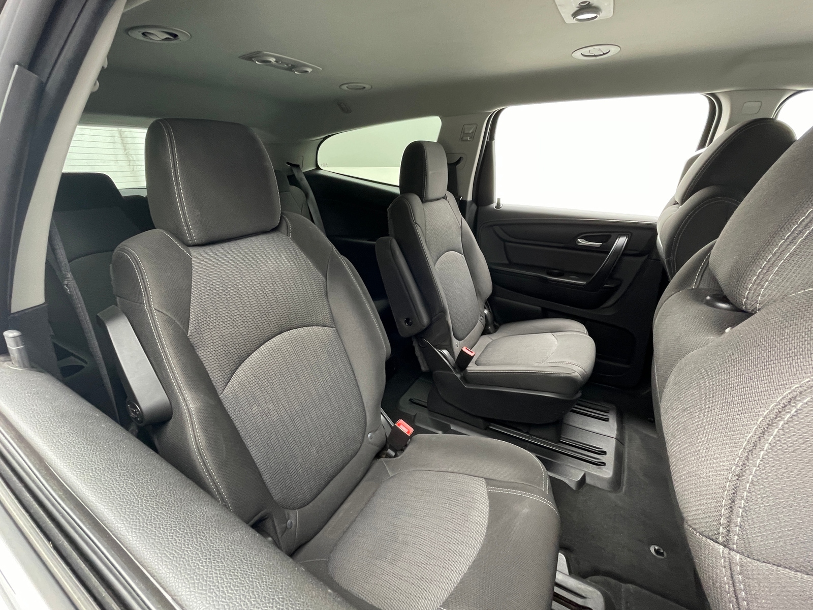 Thumbnail: 2017 Chevrolet Traverse - 6