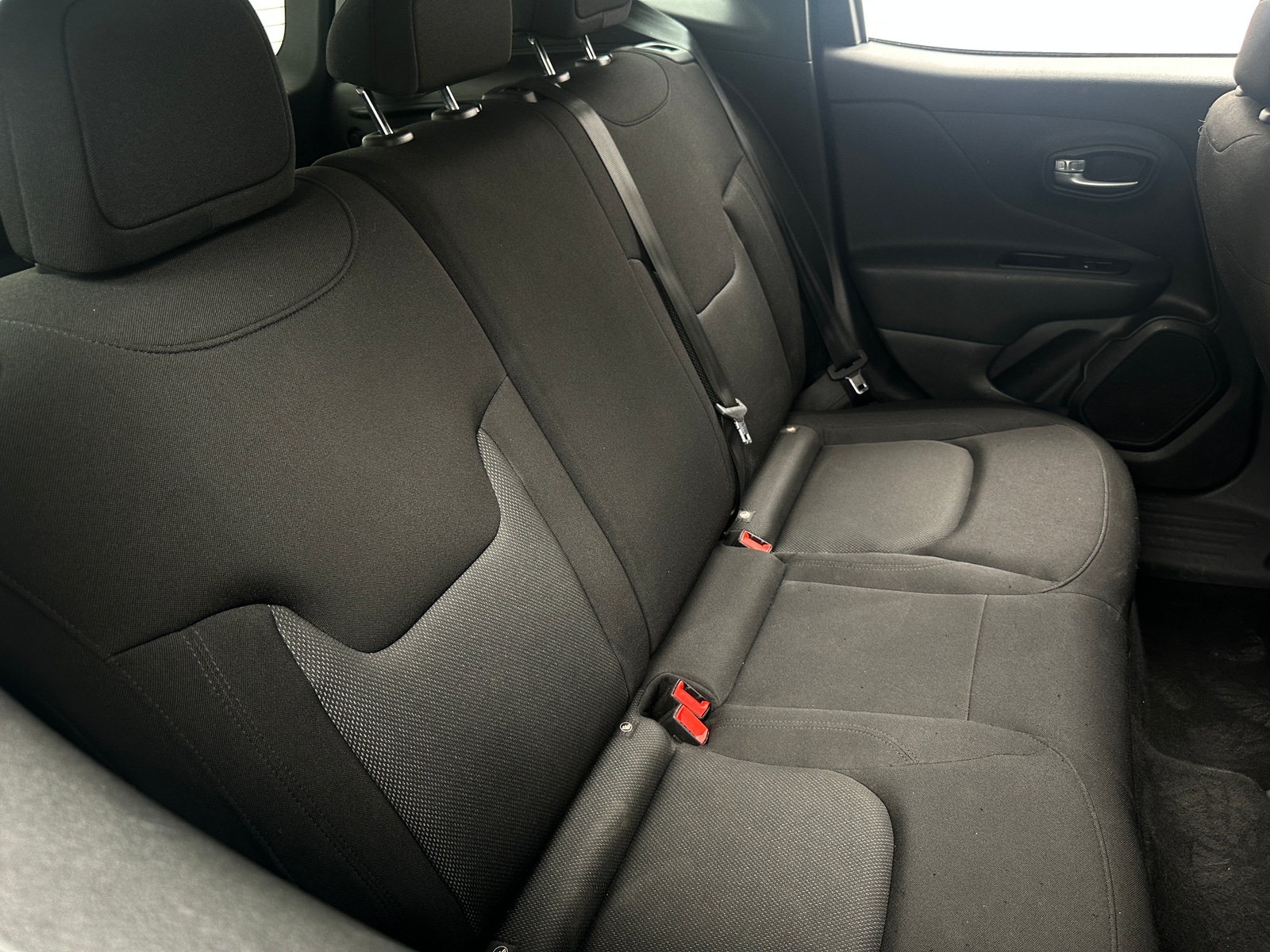 Thumbnail: 2022 Jeep Renegade - 6