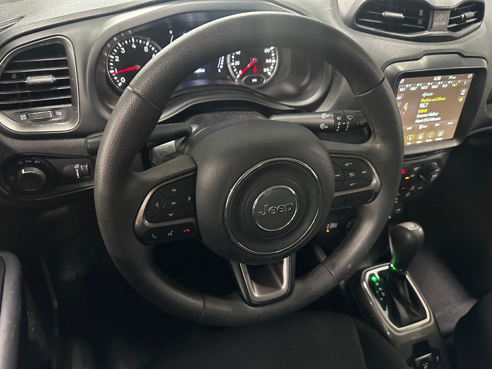 Thumbnail: 2022 Jeep Renegade - 5