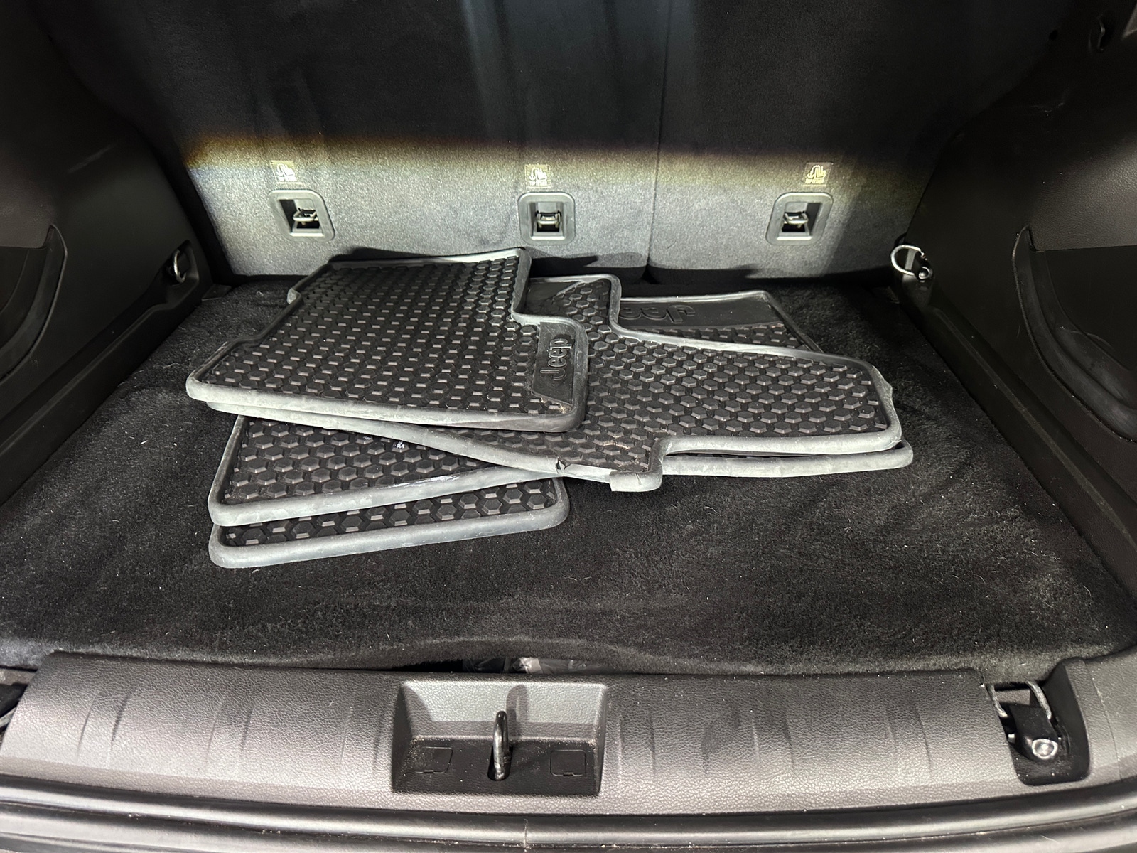 Thumbnail: 2022 Jeep Renegade - 7