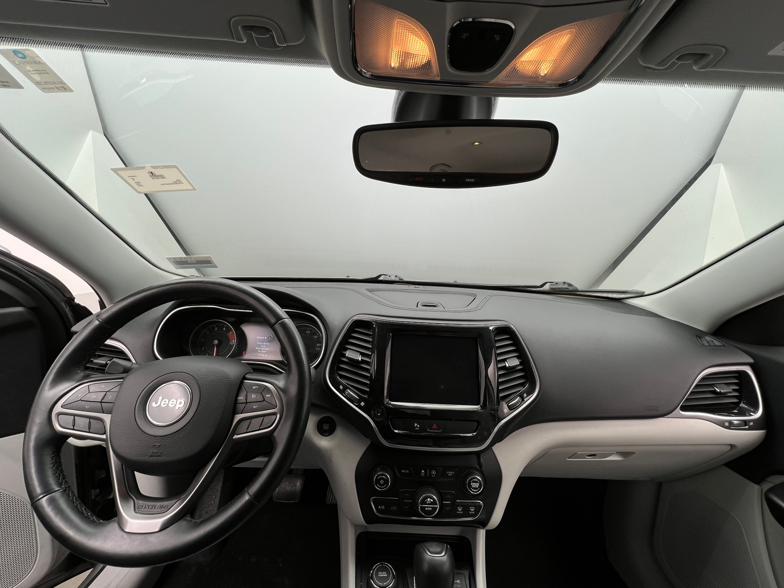 Thumbnail: 2019 Jeep Cherokee - 2