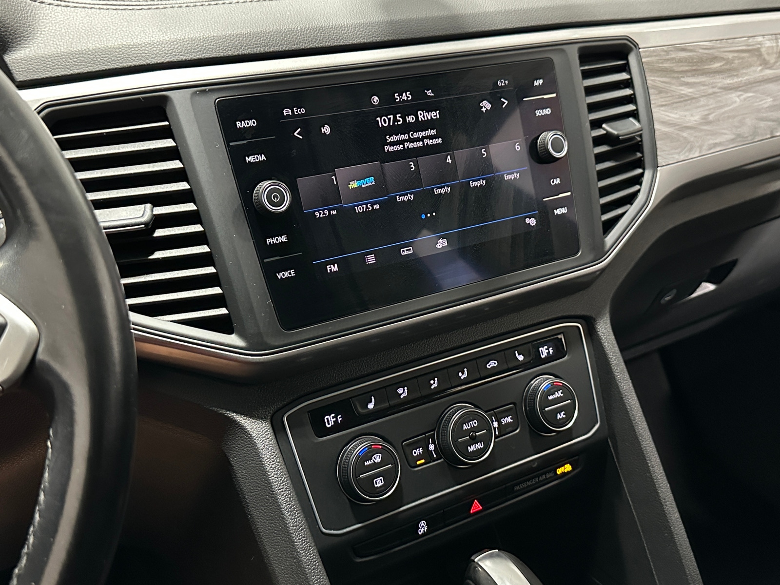 Thumbnail: 2020 Volkswagen Atlas - 3