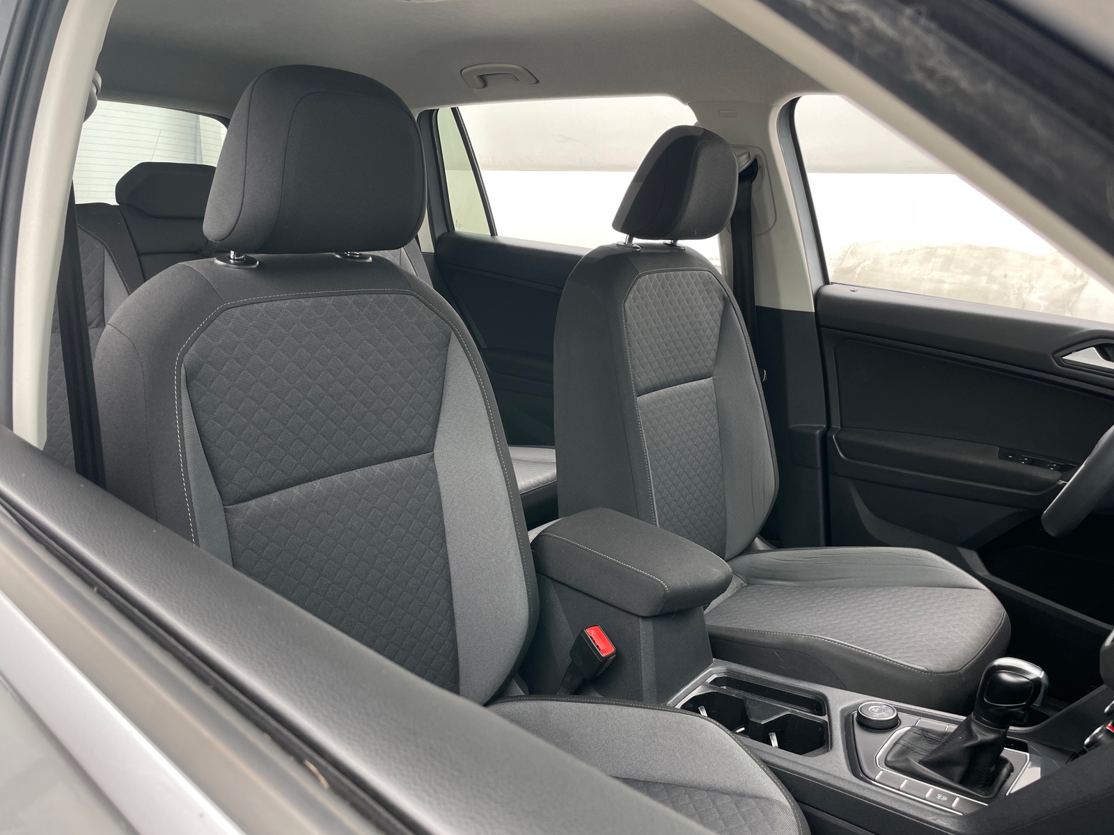 Thumbnail: 2020 Volkswagen Tiguan - 2