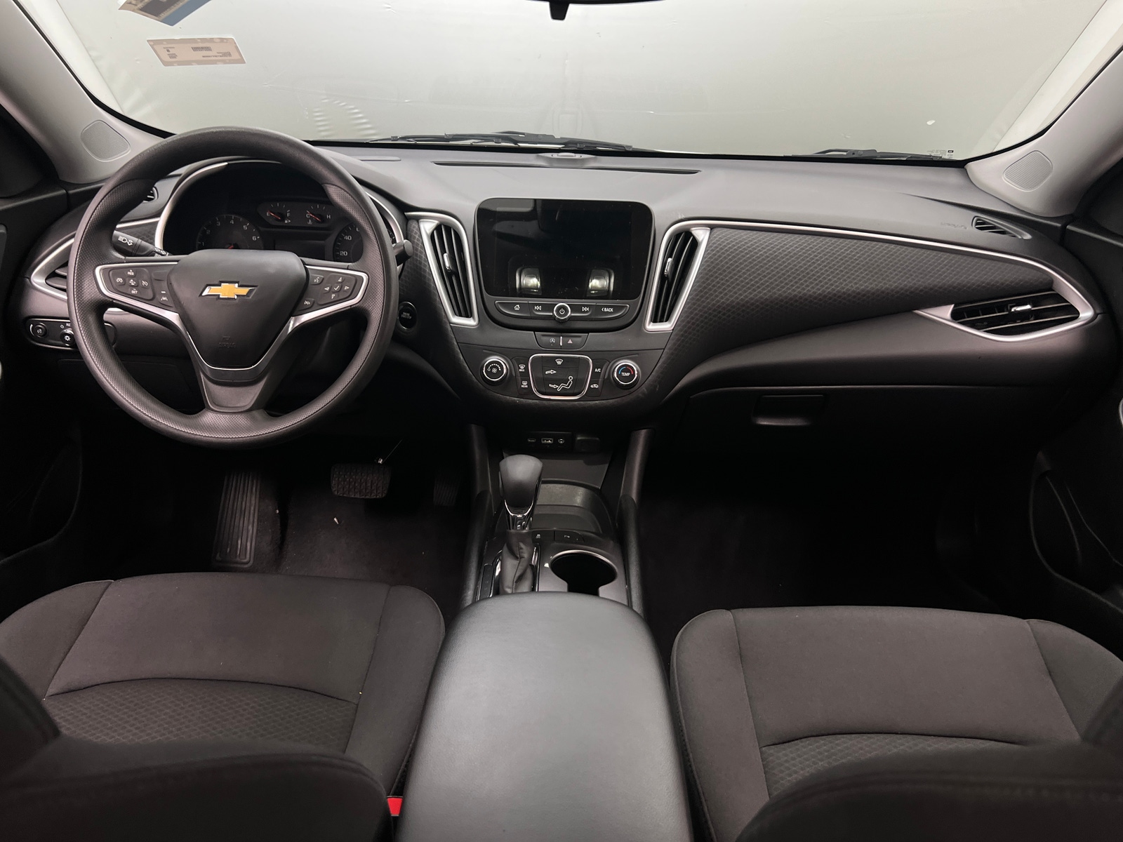 Thumbnail: 2023 Chevrolet Malibu - 3