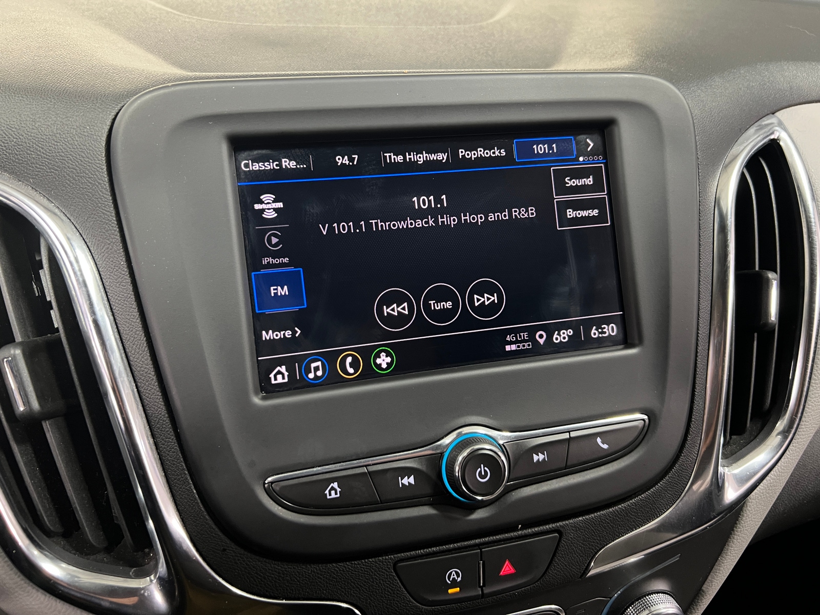 Thumbnail: 2024 Chevrolet Equinox - 4