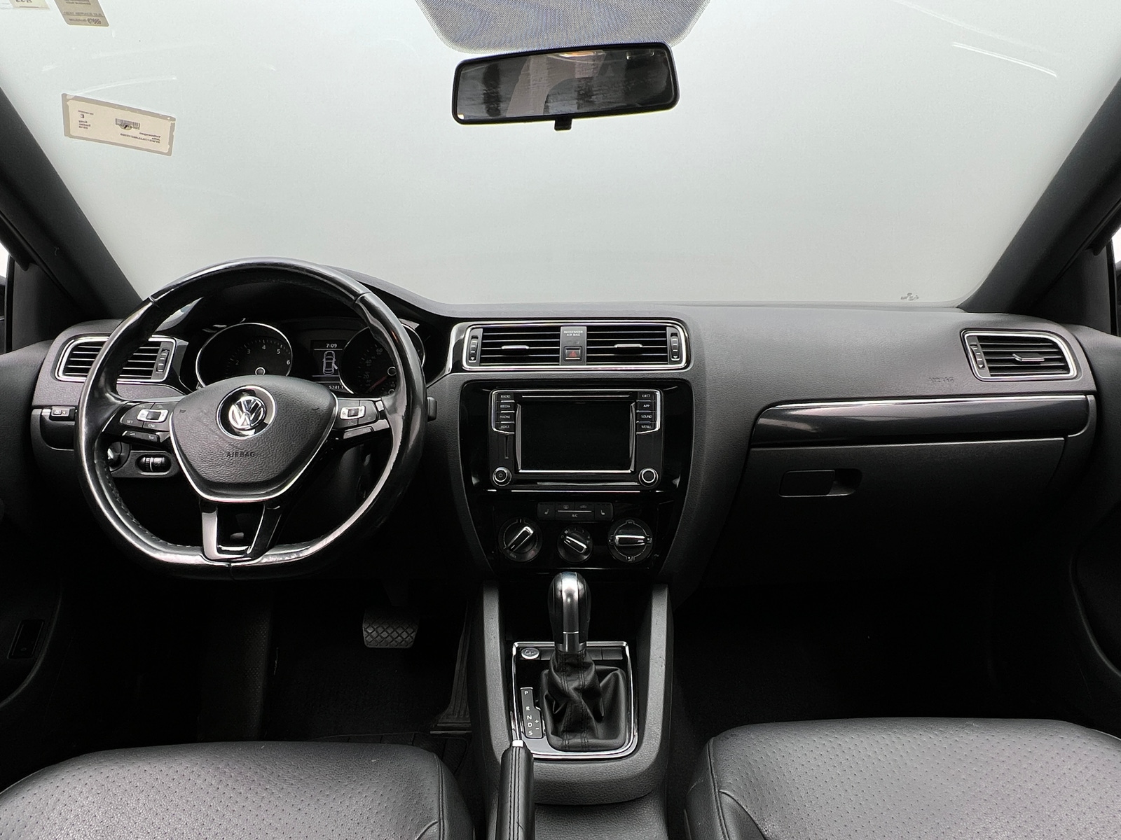 Thumbnail: 2018 Volkswagen Jetta - 2