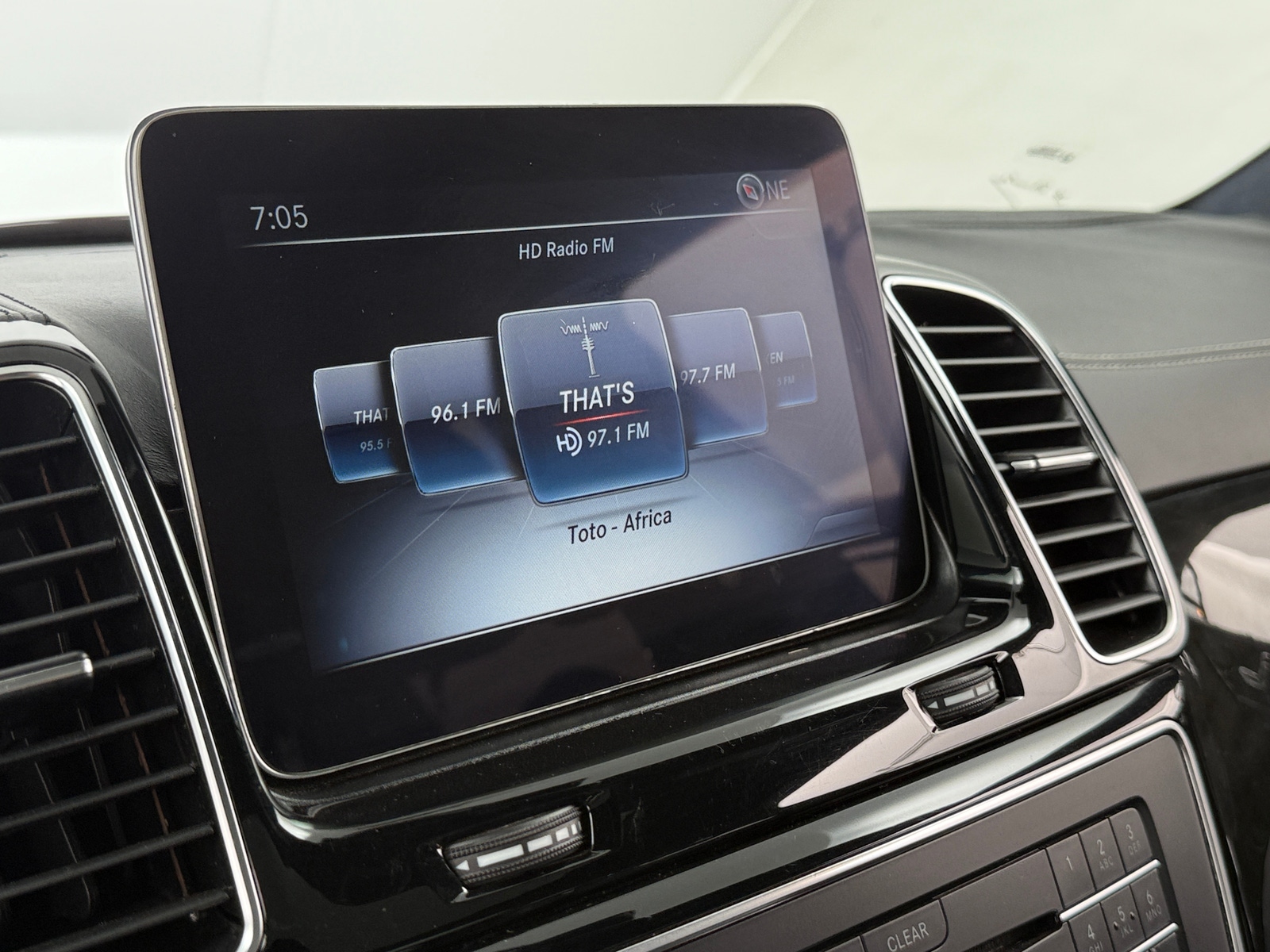 Thumbnail: 2019 Mercedes-Benz GLS - 3