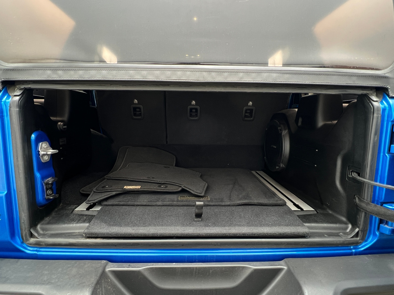 Thumbnail: 2021 Jeep Wrangler - 6