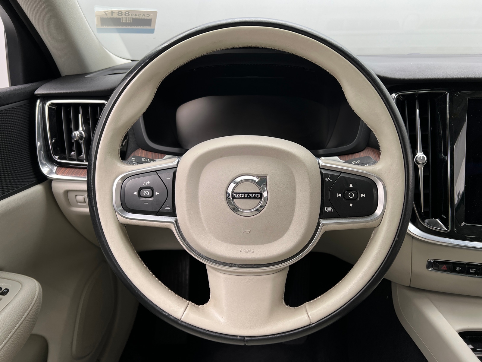 Thumbnail: 2021 Volvo S60 - 4