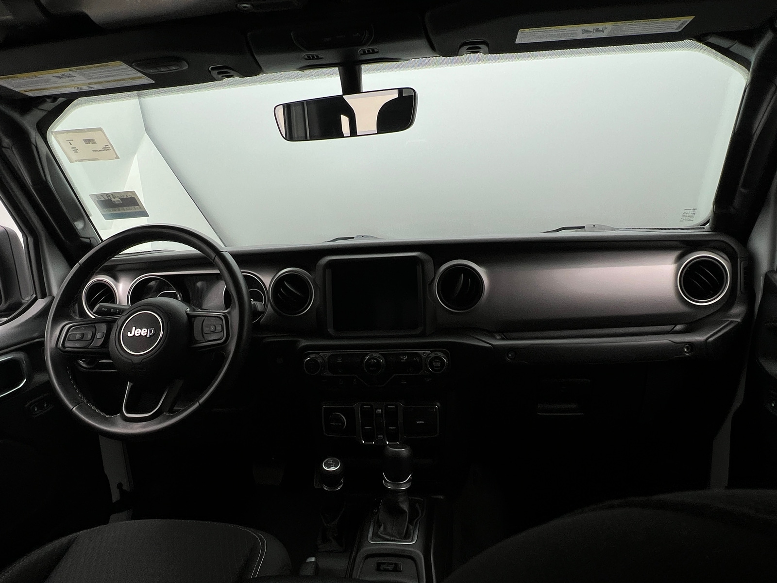 Thumbnail: 2021 Jeep Gladiator - 3