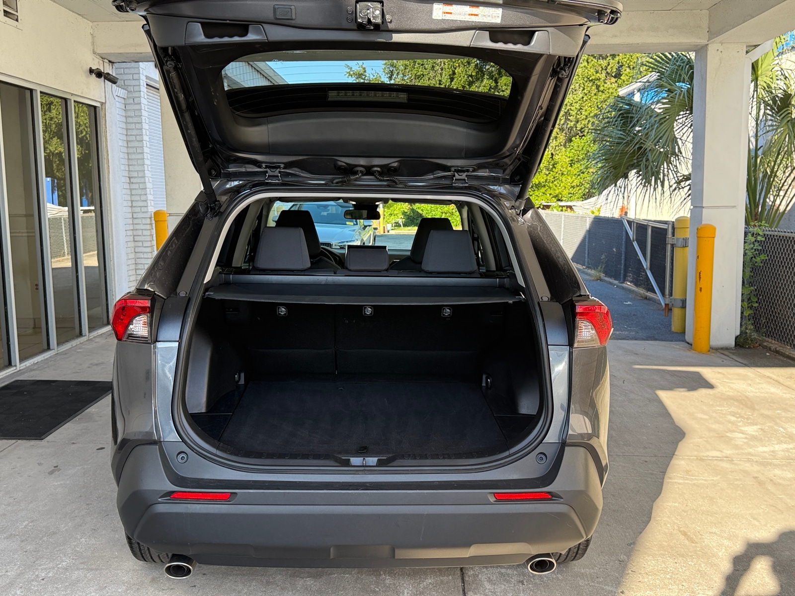 Thumbnail: 2025 Toyota RAV4 - 6