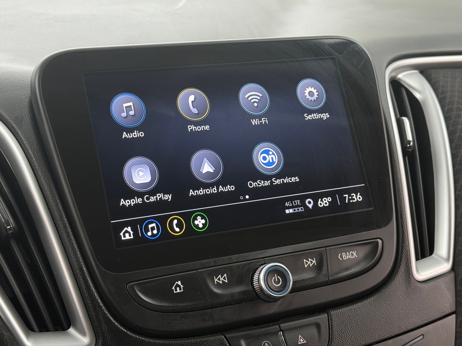 Thumbnail: 2024 Chevrolet Malibu - 4