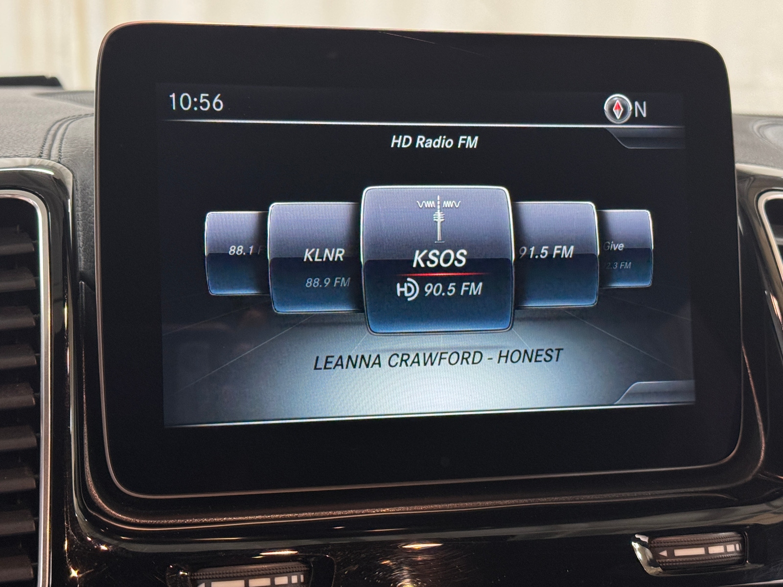 Thumbnail: 2016 Mercedes-Benz GLE - 3