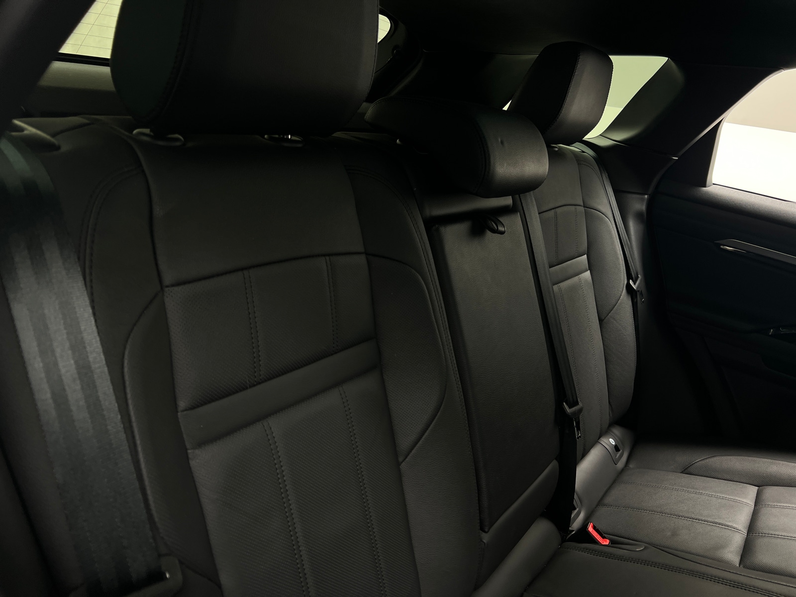 Thumbnail: 2023 Land Rover Range Rover Evoque - 5