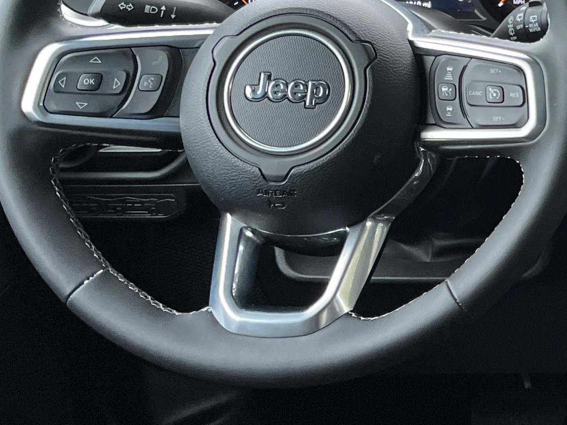 Thumbnail: 2025 Jeep Wrangler - 5