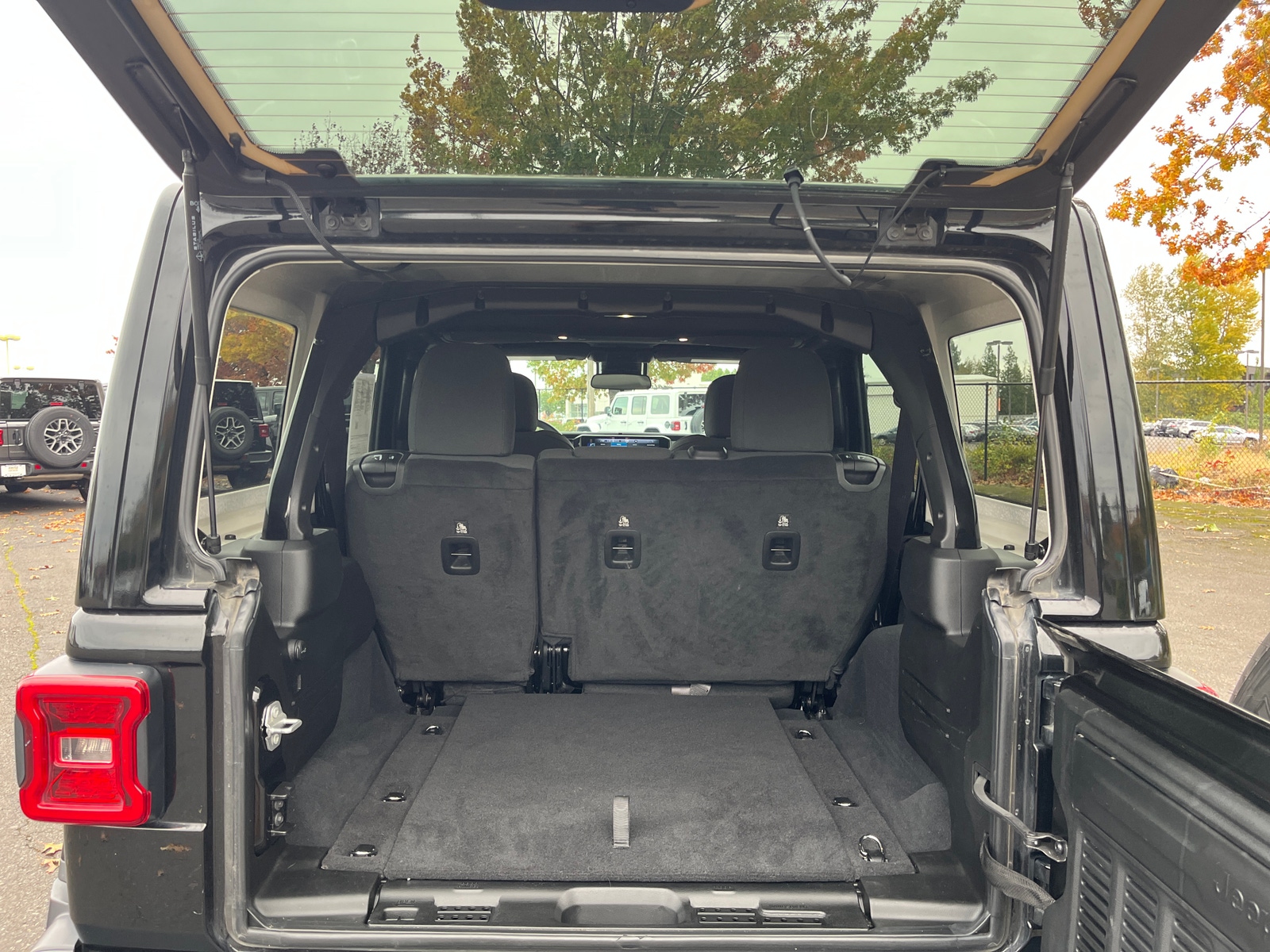 Thumbnail: 2025 Jeep Wrangler - 6