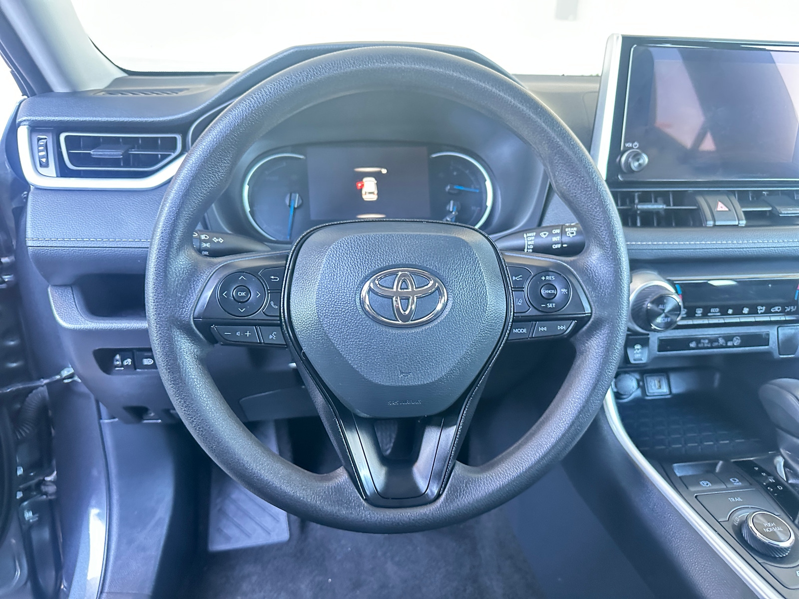 Thumbnail: 2025 Toyota RAV4 - 5