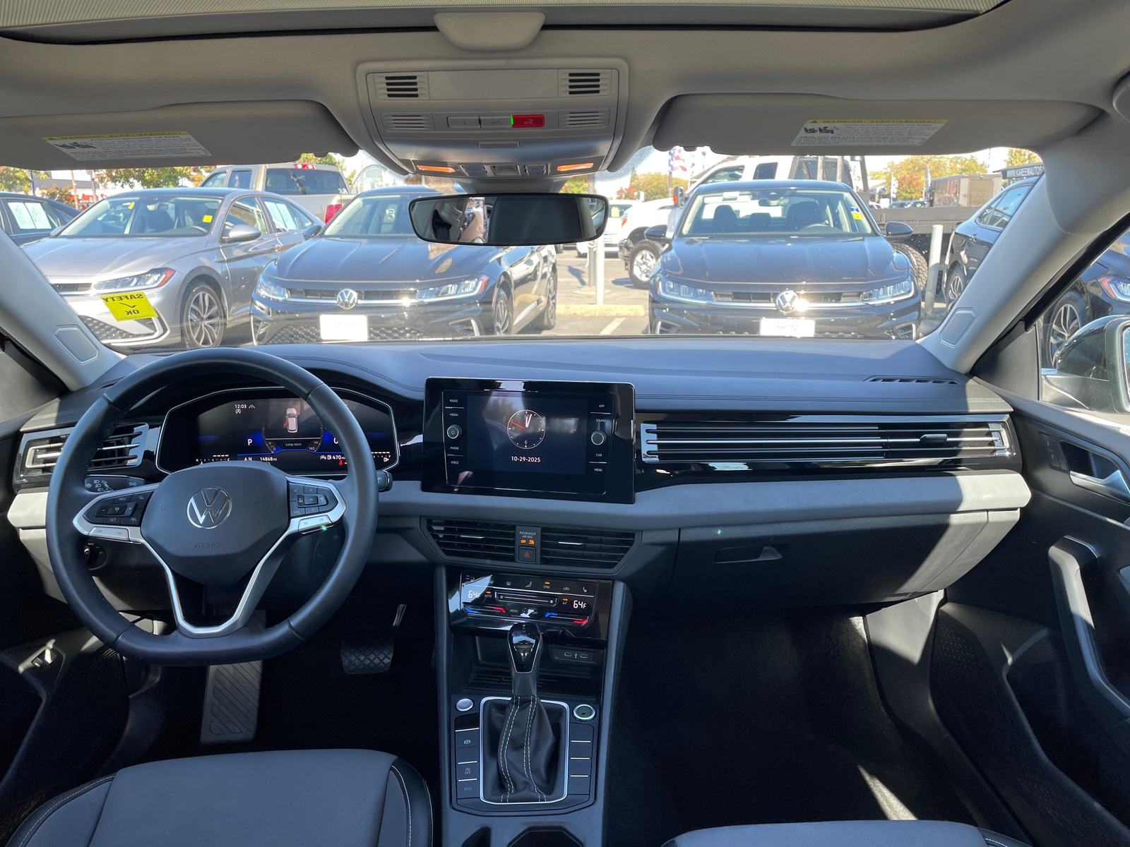 Thumbnail: 2025 Volkswagen Jetta - 3