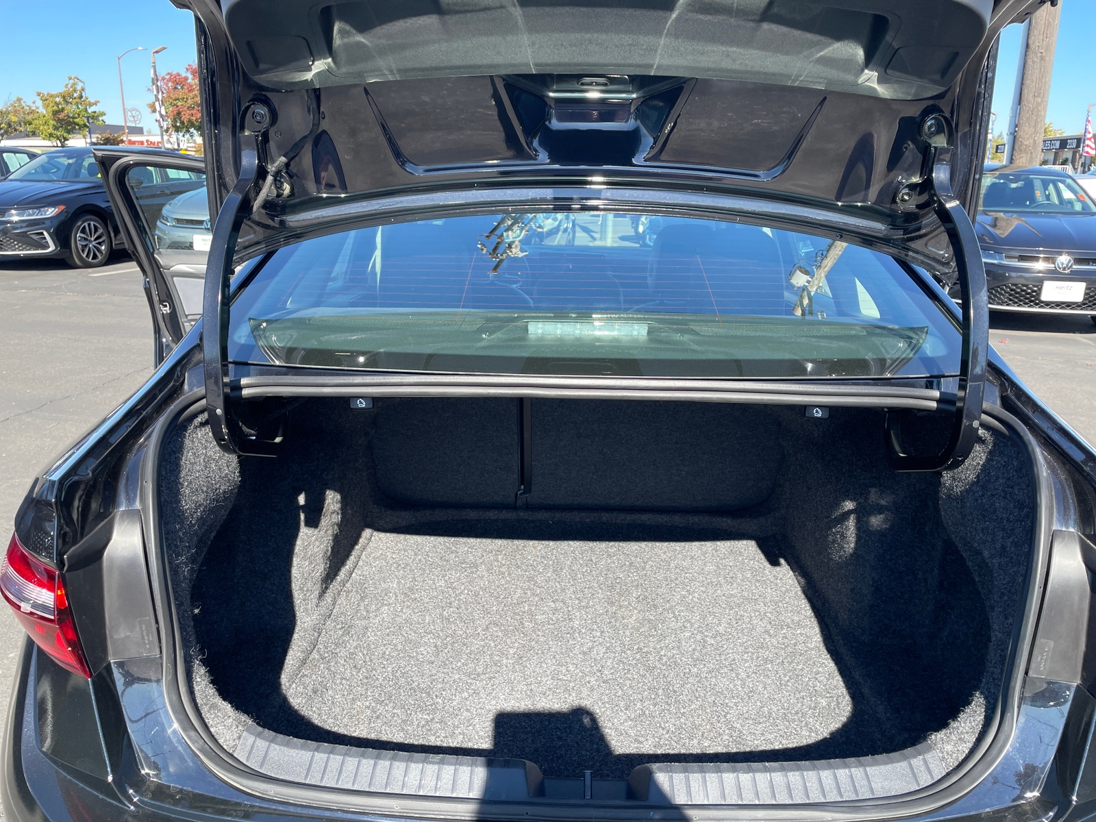 Thumbnail: 2025 Volkswagen Jetta - 6