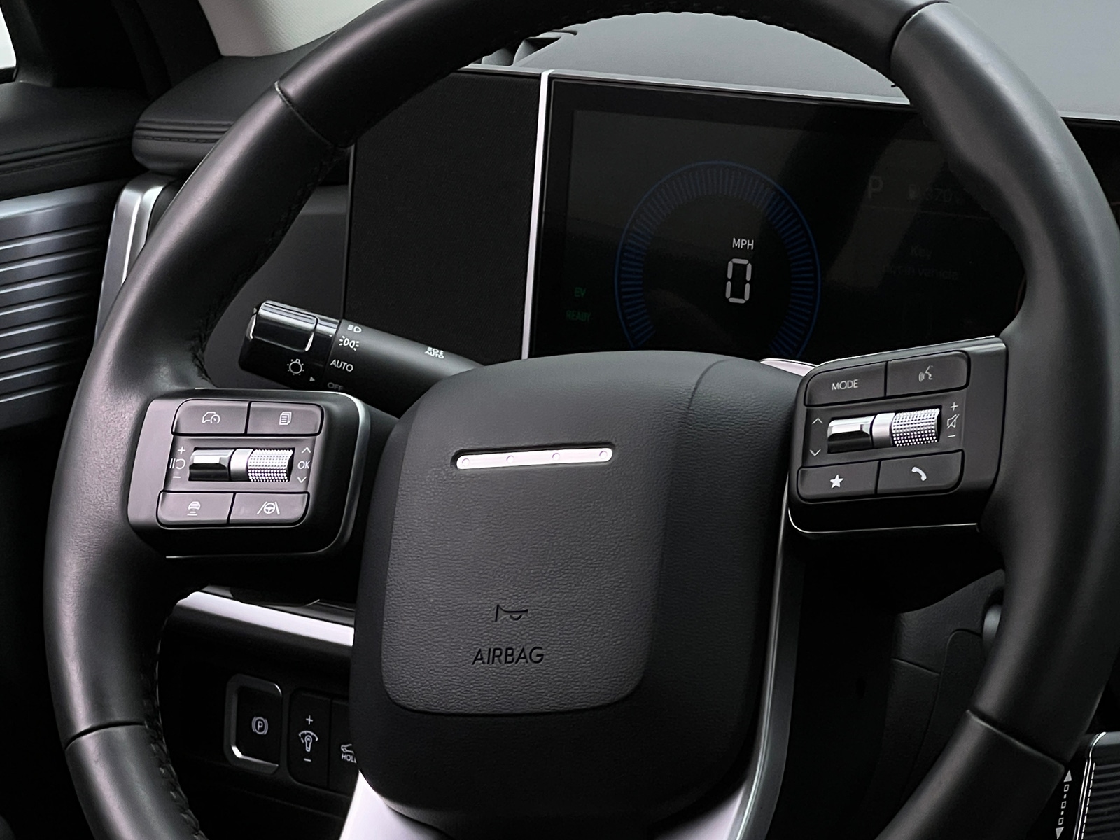 Thumbnail: 2025 Hyundai Santa Fe - 4