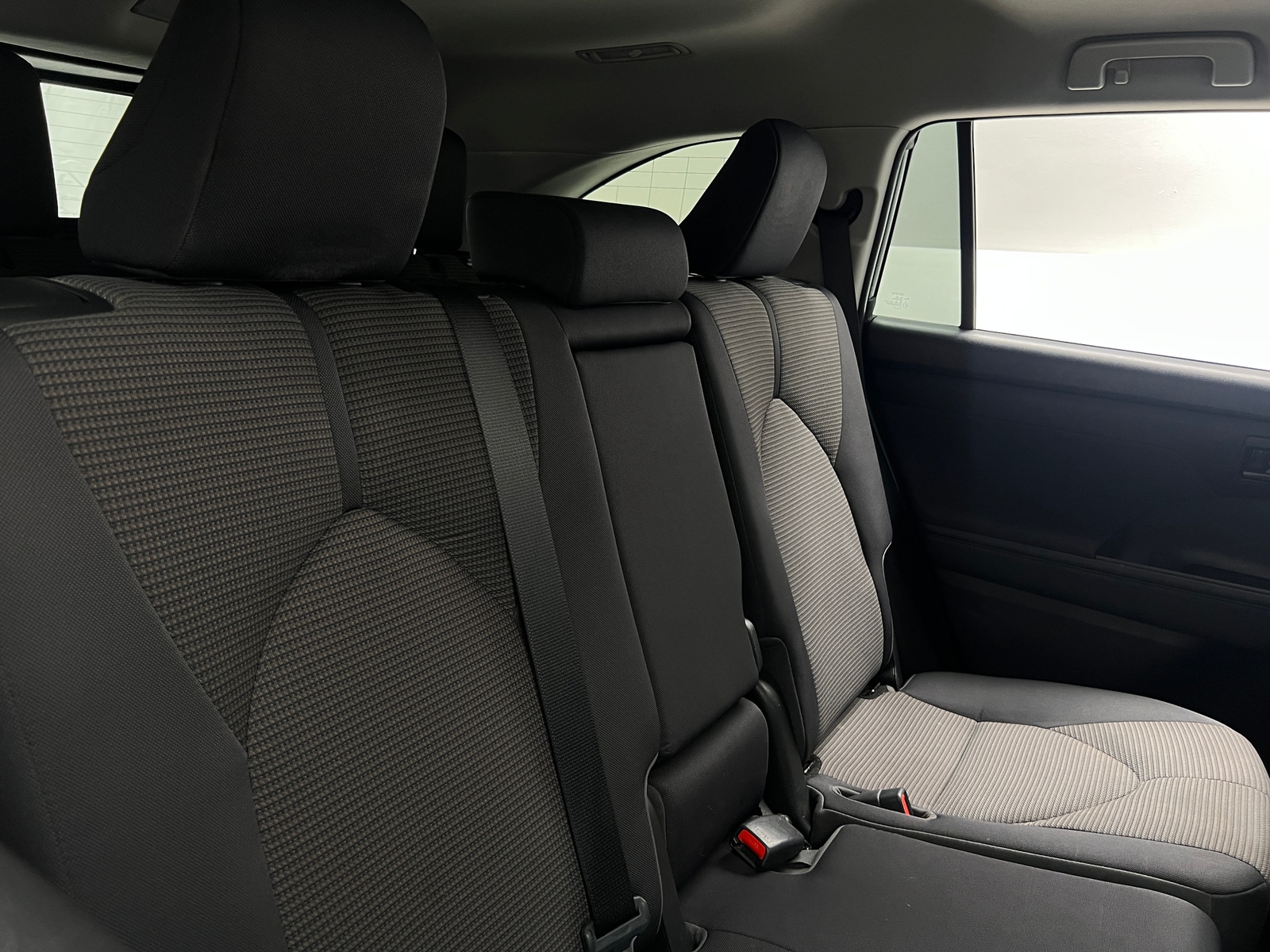 Thumbnail: 2023 Toyota Highlander - 6