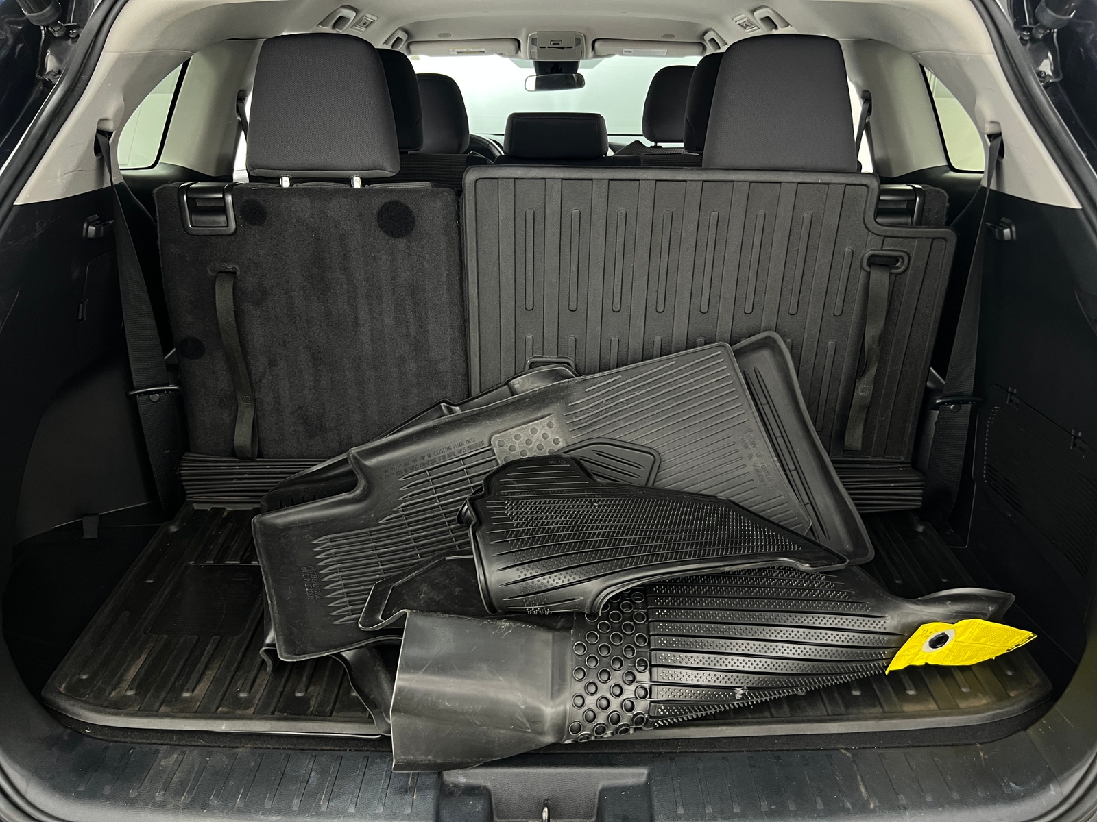 Thumbnail: 2023 Toyota Highlander - 7