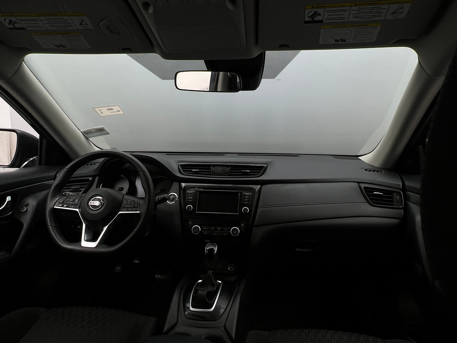 Thumbnail: 2019 Nissan Rogue - 3