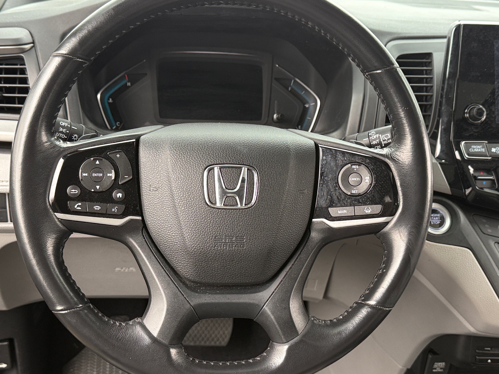 Thumbnail: 2018 Honda Odyssey - 4