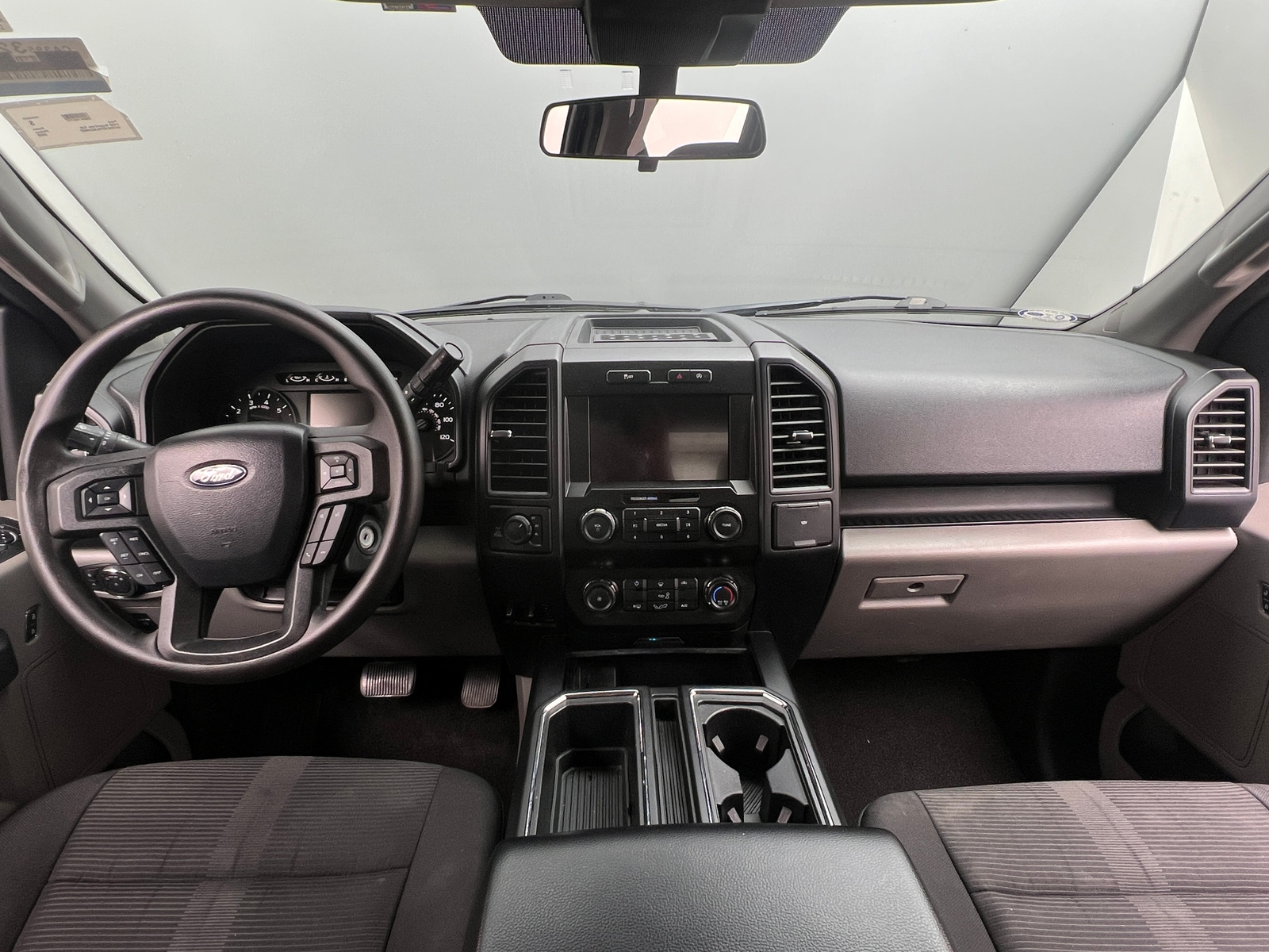 Thumbnail: 2020 Ford Econoline - 3