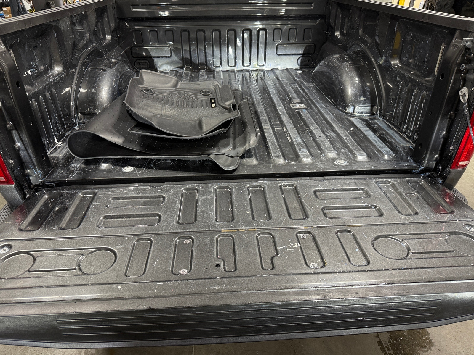 Thumbnail: 2020 Ford Econoline - 7