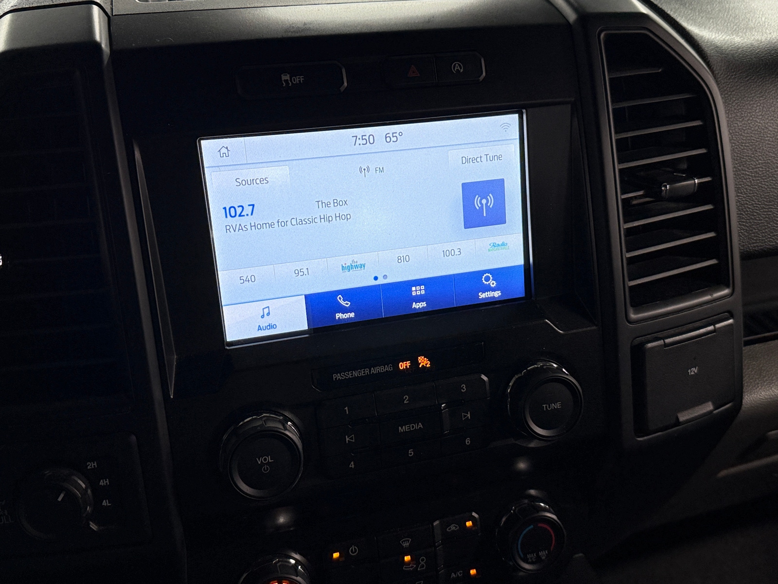 Thumbnail: 2020 Ford Econoline - 4