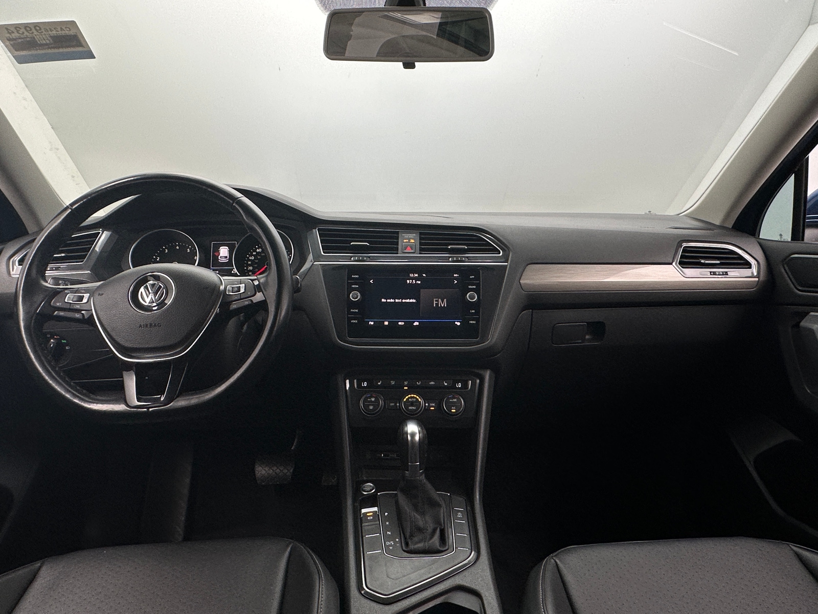 Thumbnail: 2018 Volkswagen Tiguan - 2