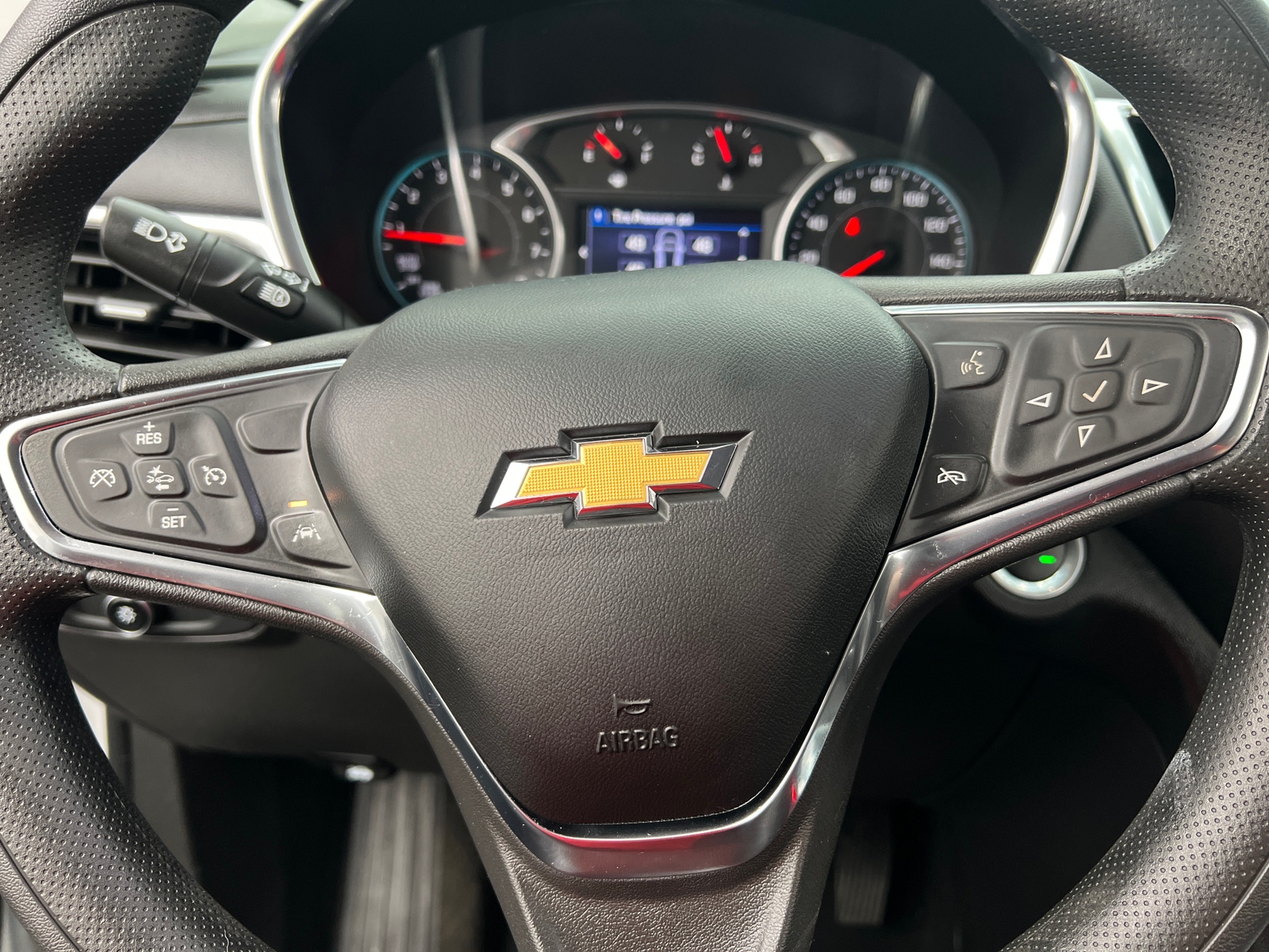 Thumbnail: 2021 Chevrolet Equinox - 5