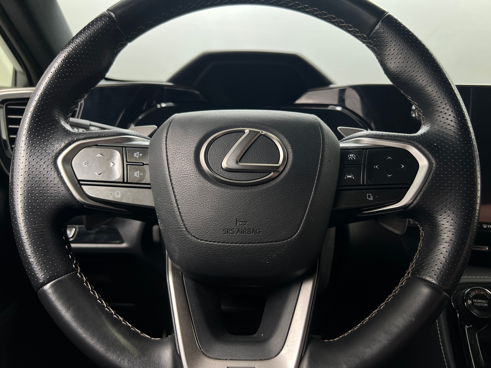 Thumbnail: 2022 Lexus NX - 4