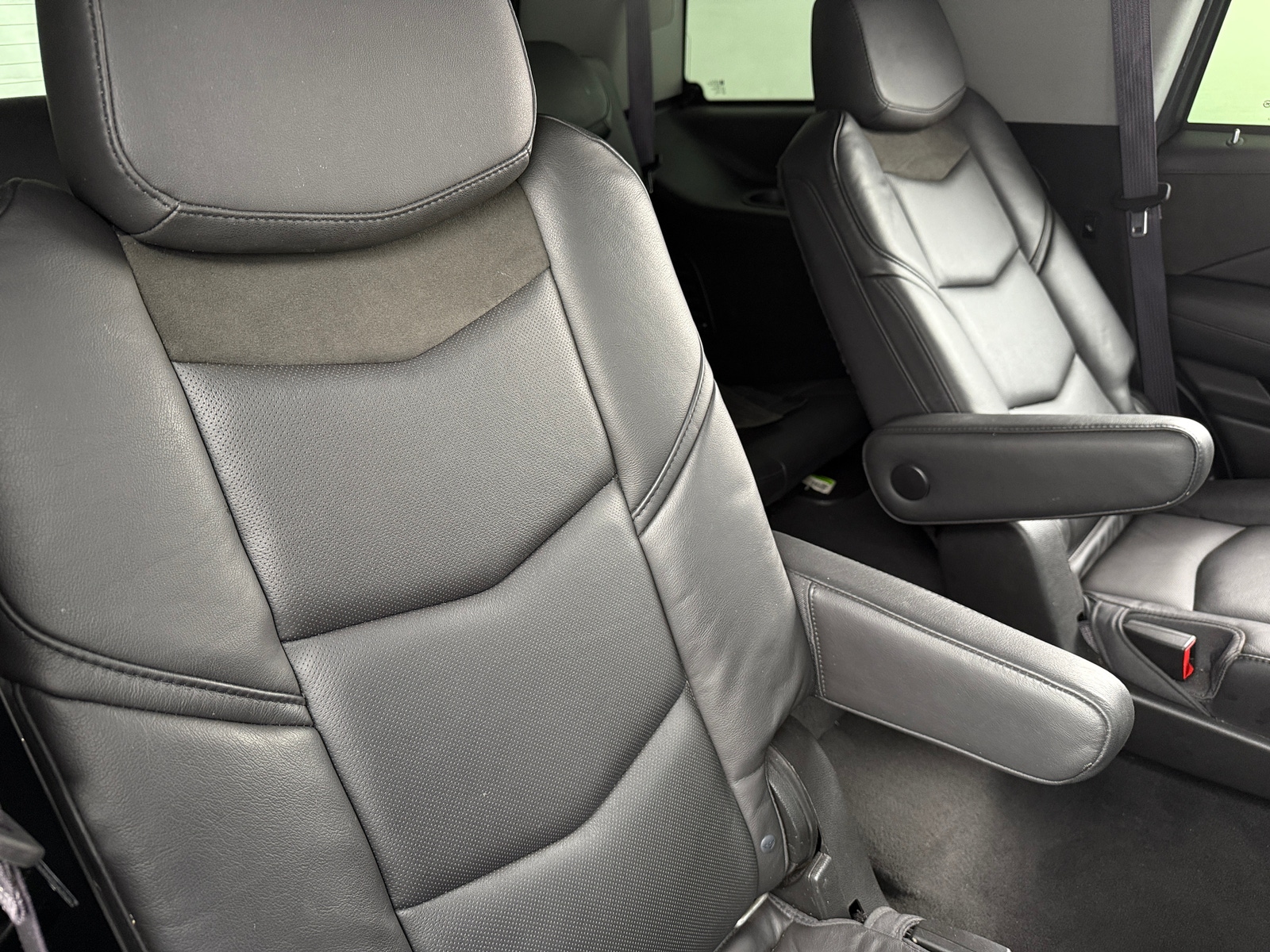 Thumbnail: 2016 Cadillac Escalade - 5