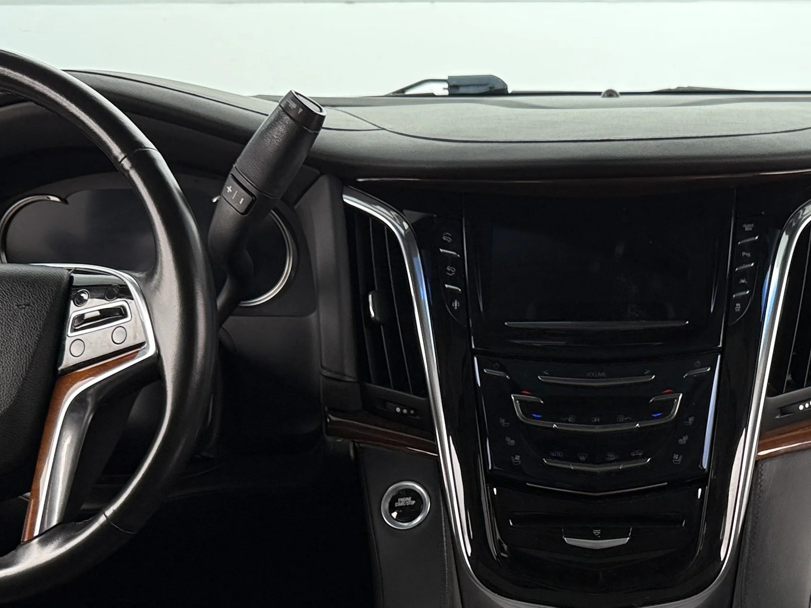 Thumbnail: 2016 Cadillac Escalade - 2