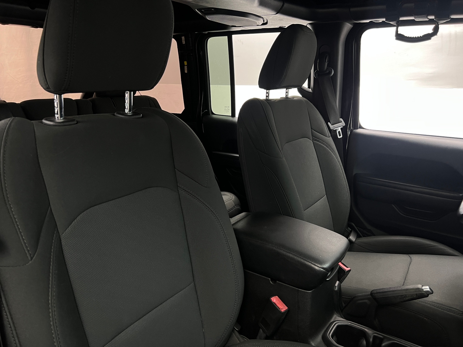 Thumbnail: 2018 Jeep Wrangler - 2