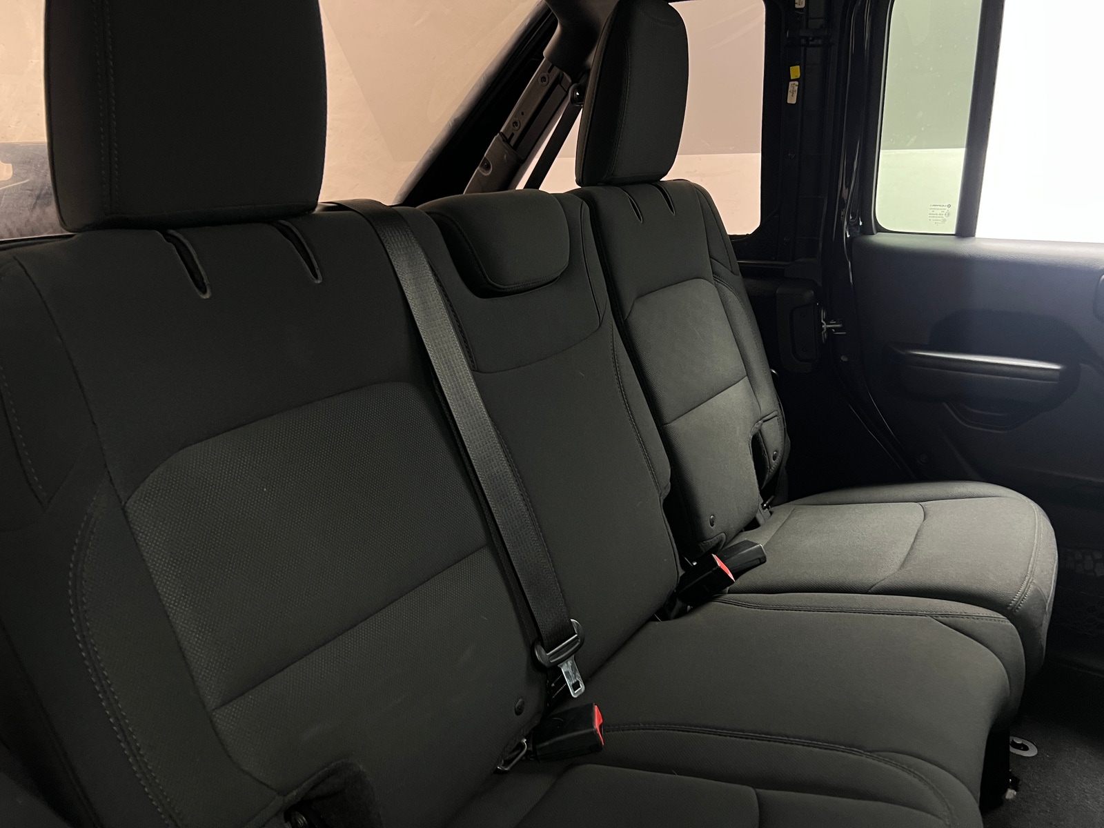 Thumbnail: 2018 Jeep Wrangler - 6