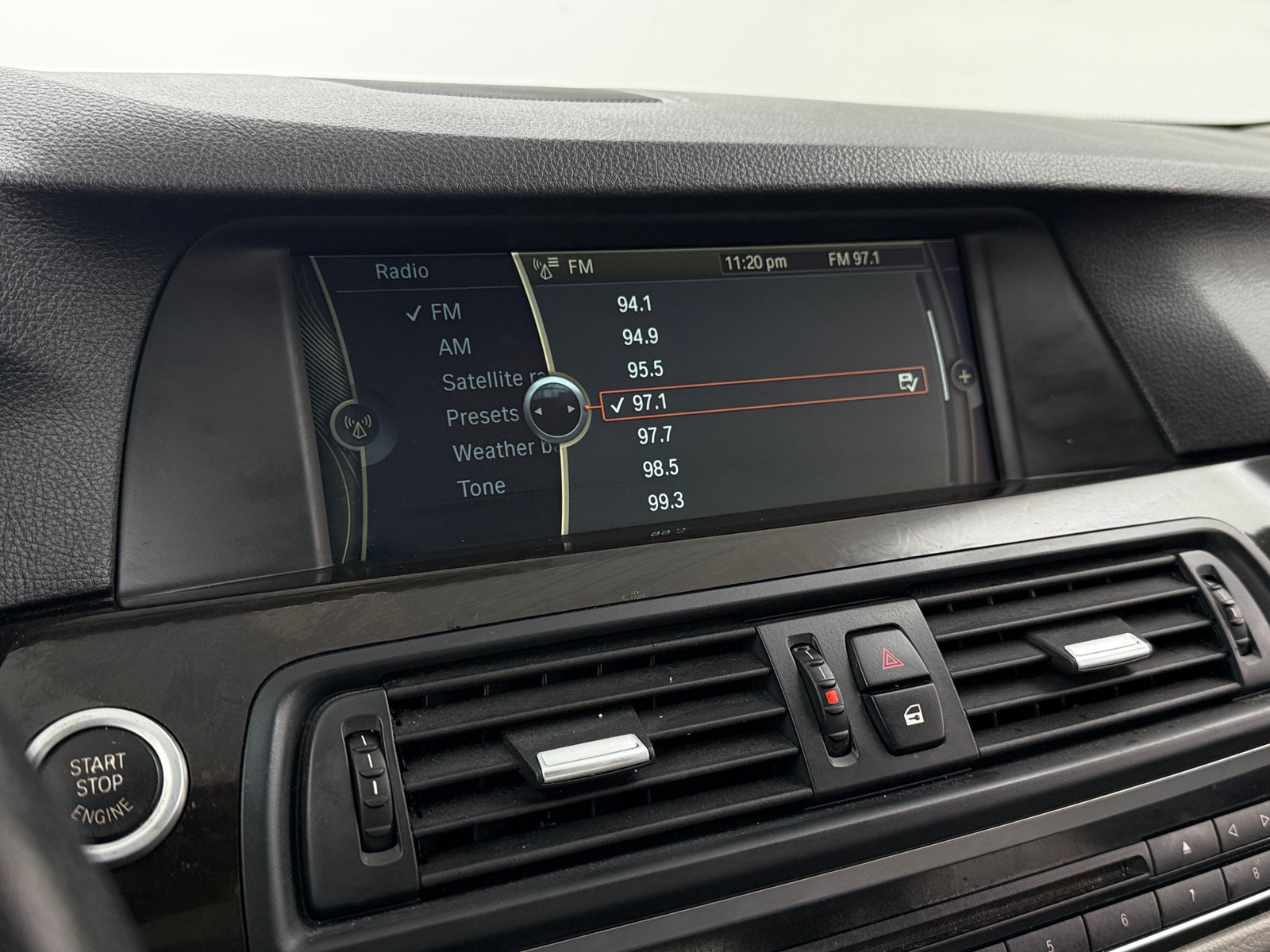 Thumbnail: 2011 BMW 5 Series - 3
